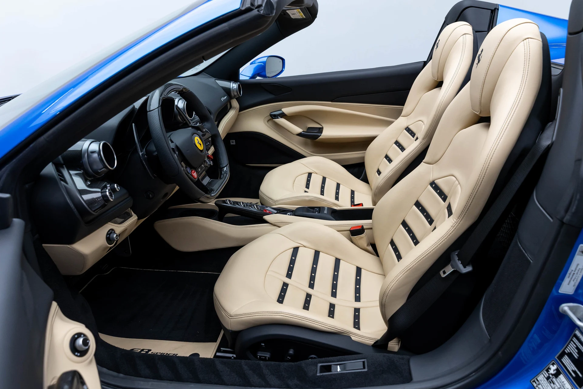 mph004_1995495276_4e0aafa4f88248be902ec0e61205e7d6_15eed3634b