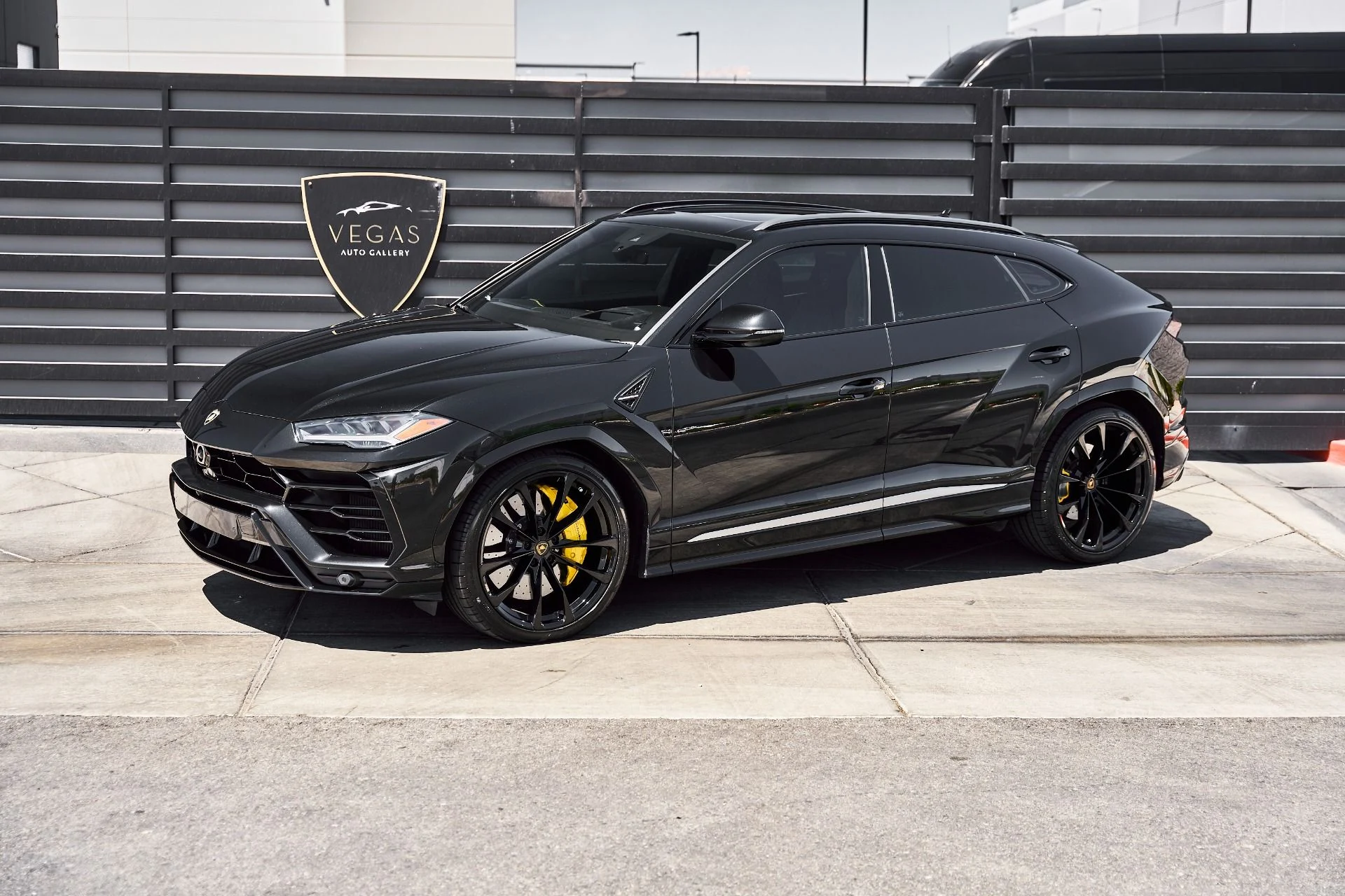 mph004_1998916537_Used_2022_Lamborghini_Urus_Base_1785209635_23058aef84