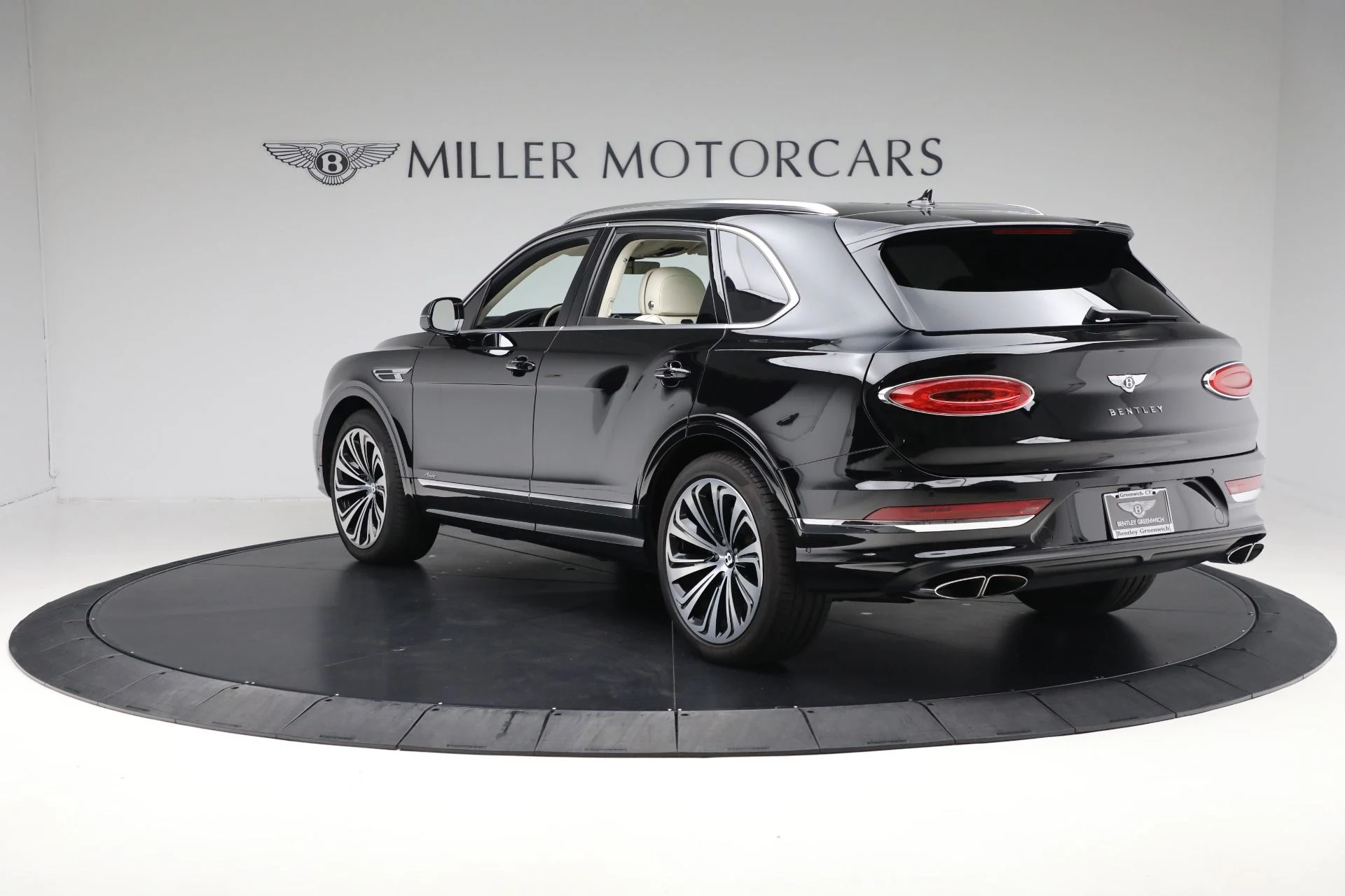mph004_2001095157_Used_2023_Bentley_Bentayga_Azure_V8_f9f88d51bd