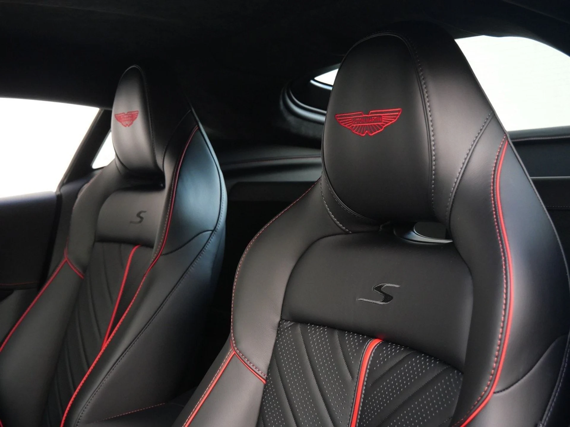 mph004_200239675_6ed51cee534e9c51602e1083db2817cbx_021a58ed5e