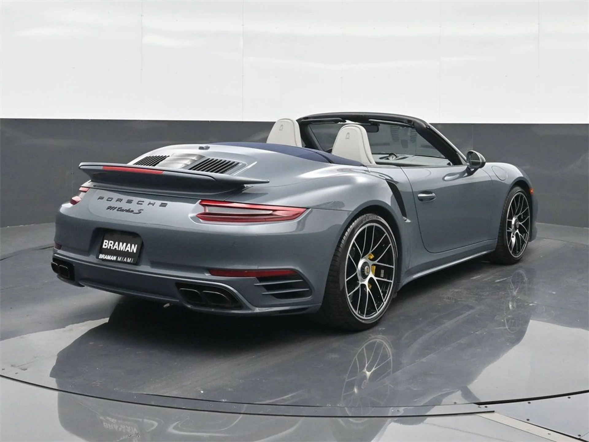 mph004_201386216_f21334e846615452eea42d1bcff6fcef_d28db125ba