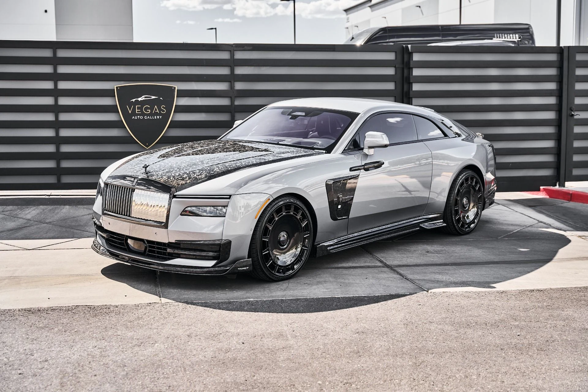 mph004_2021236254_Used_2025_Rolls_Royce_Spectre_BLACK_BADGE_1788228324_eb0cff543b