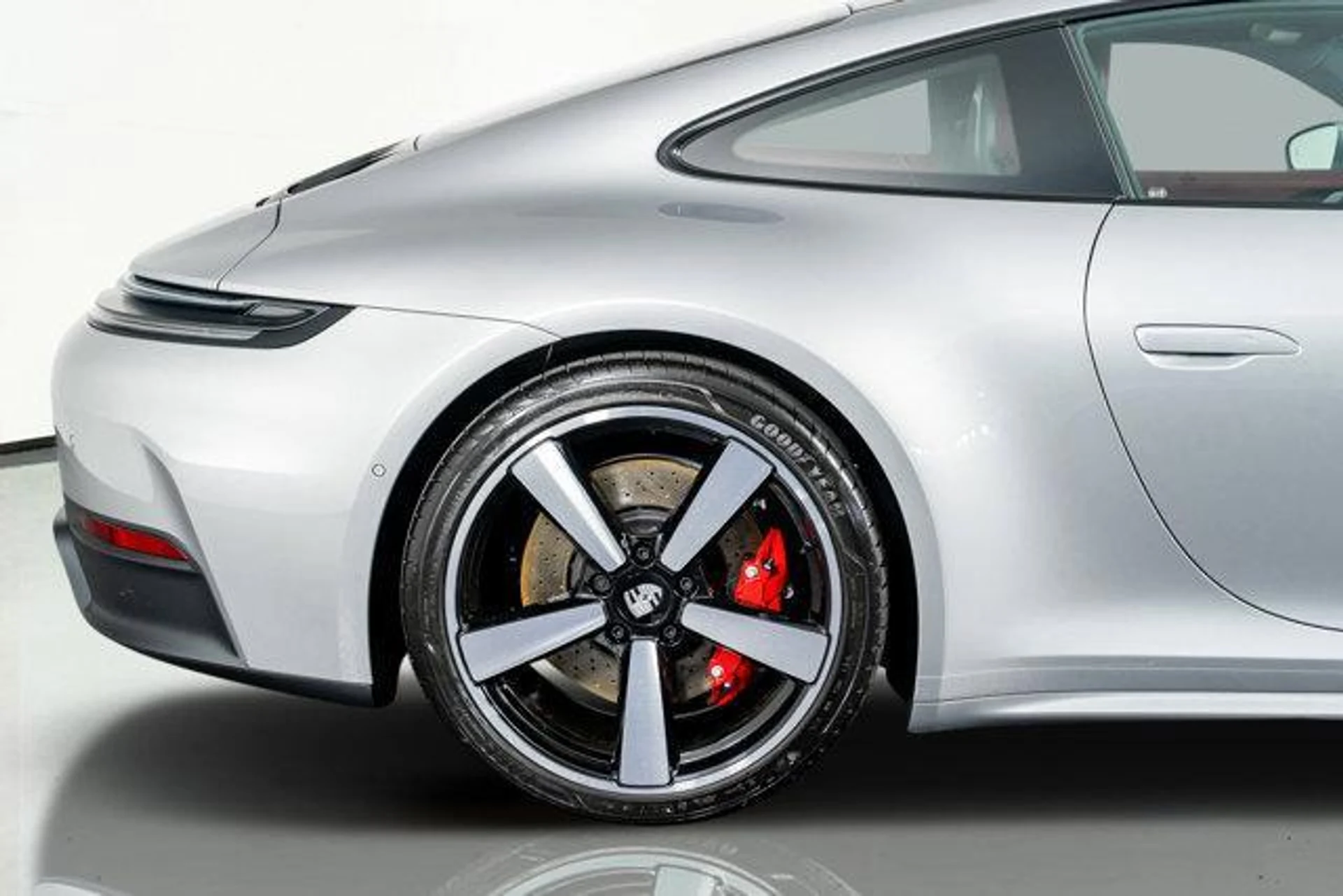 mph004_2023468220_M5iiz0q_Hg_Kh7_Dza4_Kb_O_Exj_PX_Vzg_1c15a380b9