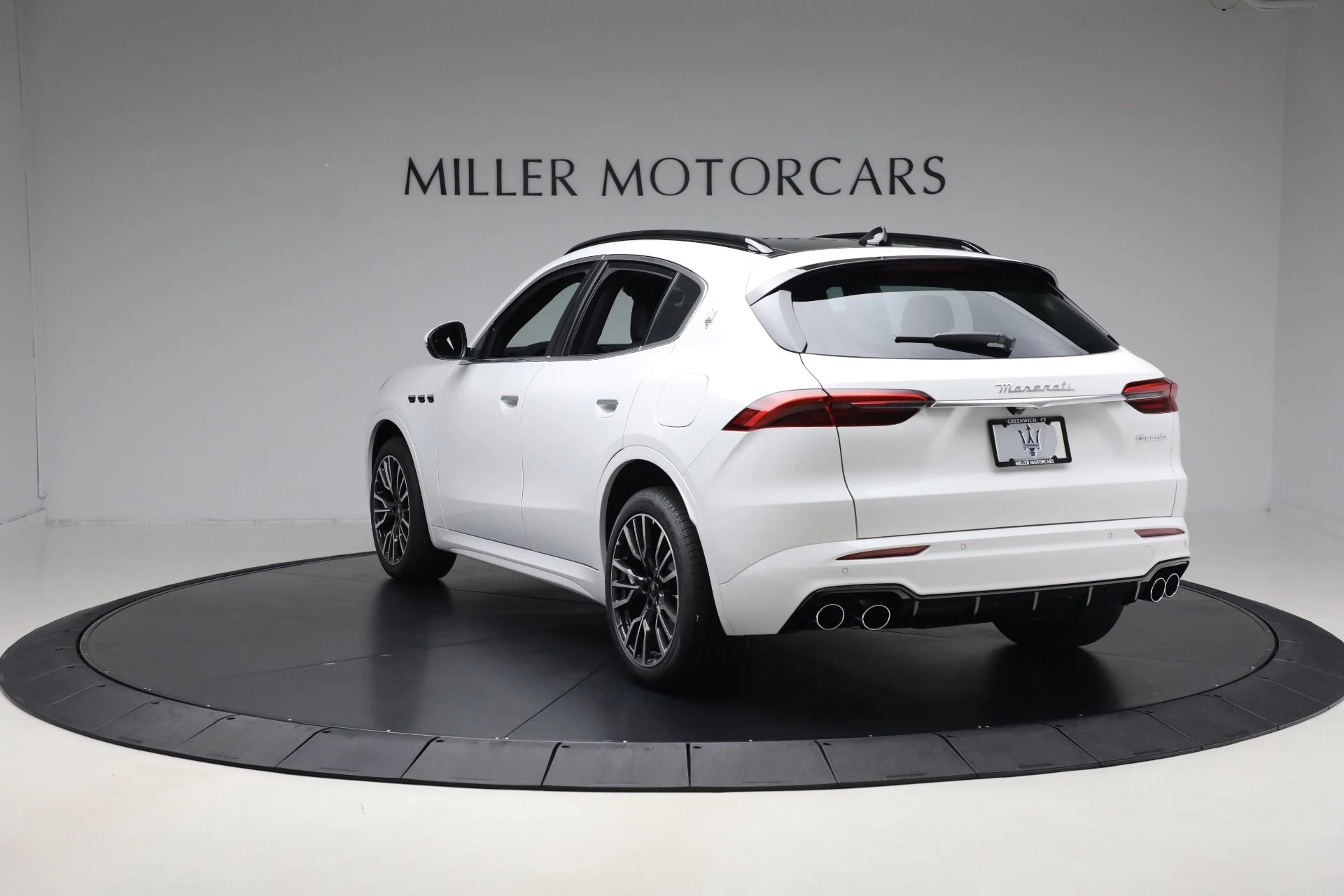 mph004_2024768223_New_2025_Maserati_Grecale_1756220903_1f7dbabab2