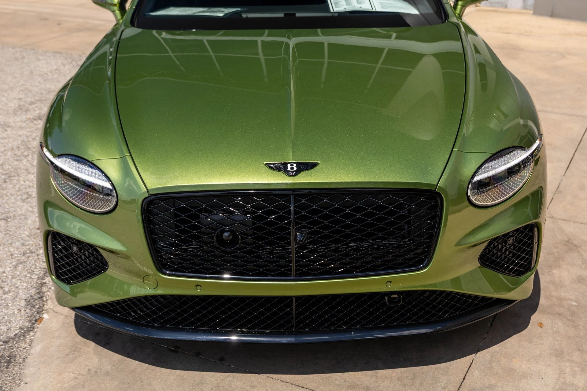 mph004_2026793148_Hi_Tech_Luxury_Imports_LLC_SCBDP_4_ZG_0_SC_023562_image_4_a6d9dec7c6