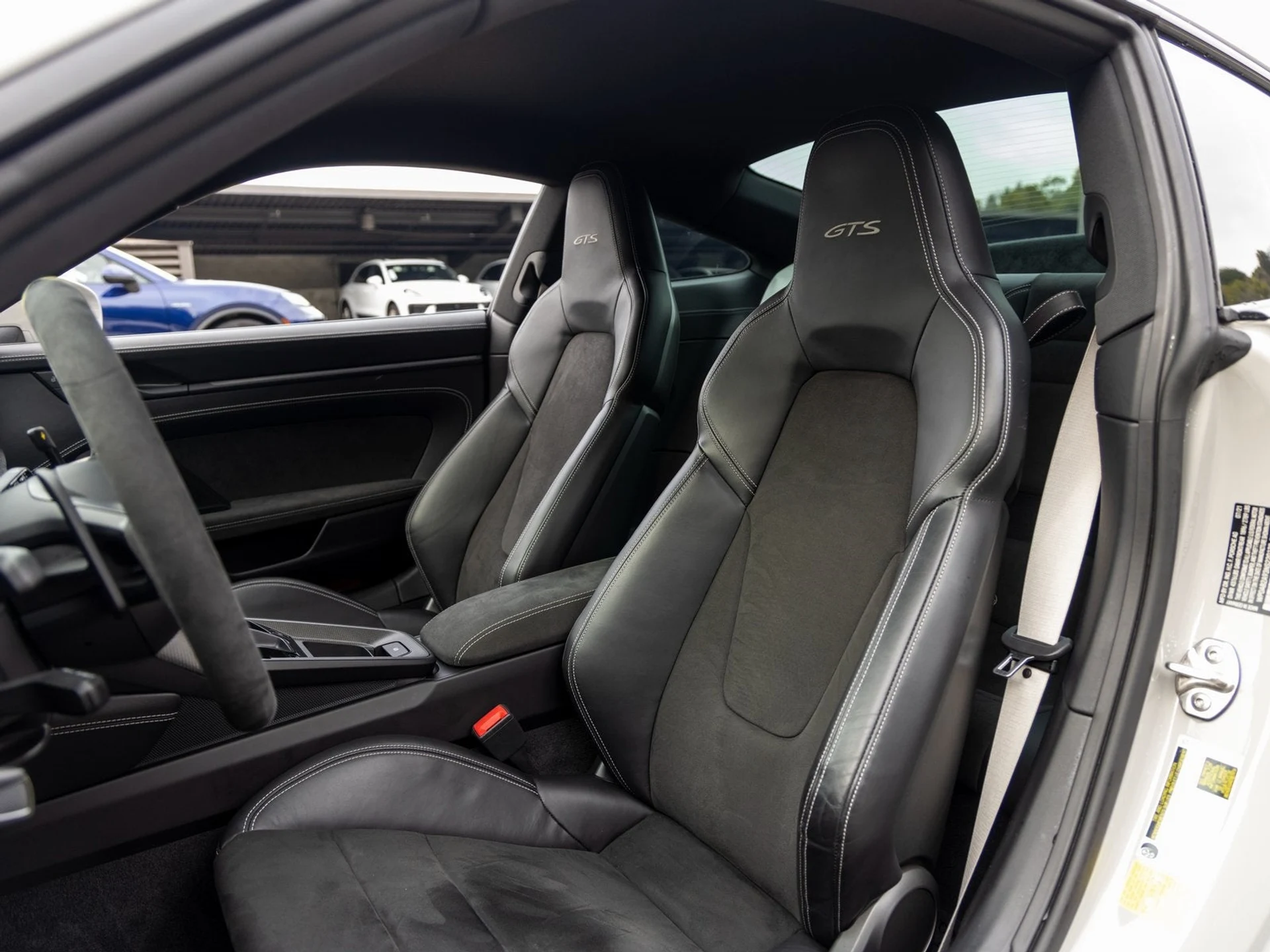 mph004_2029689393_5_27ce37960d