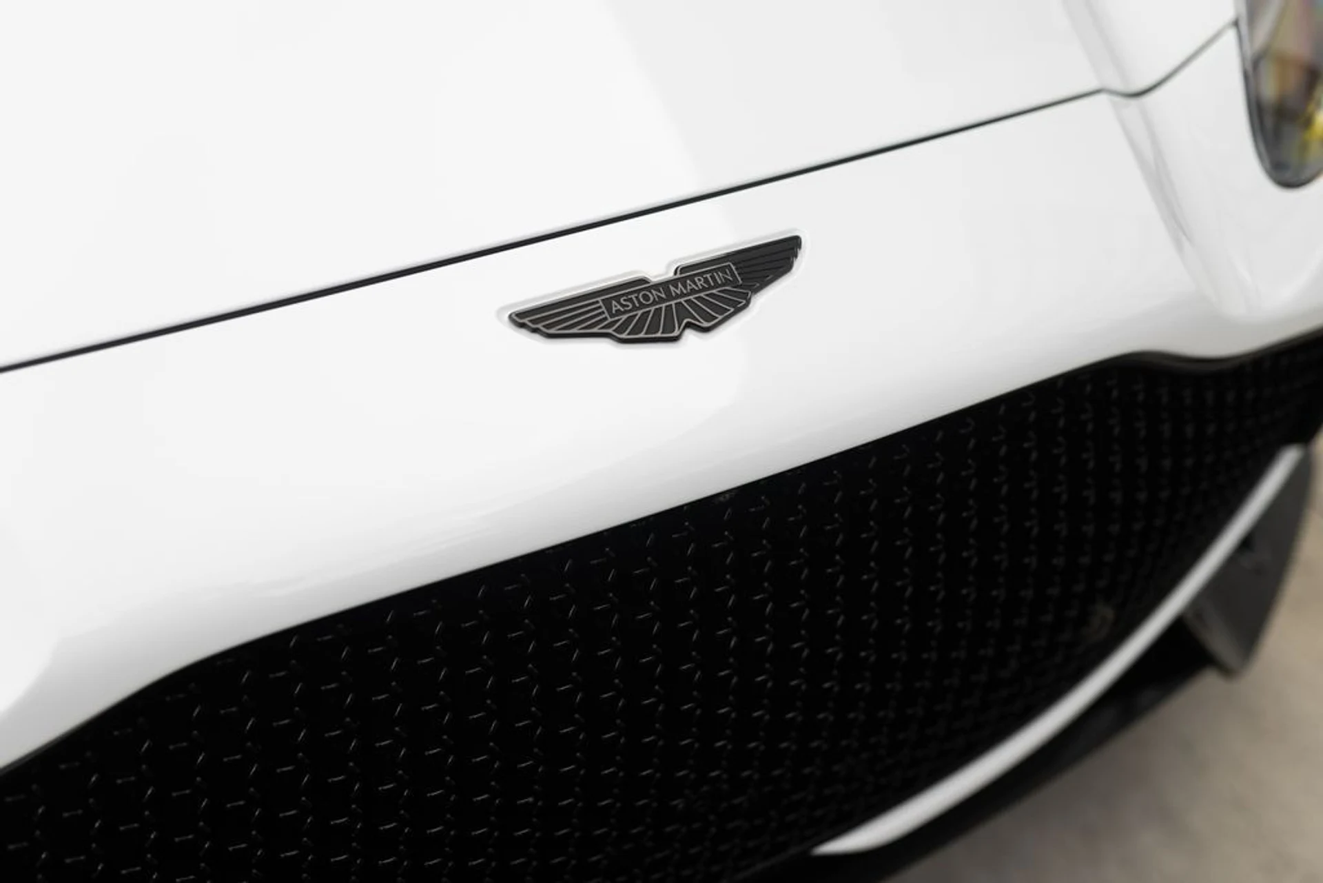 mph004_2043225300_d14ff85c1769f99240aecff694425390x_60cd8c4bba