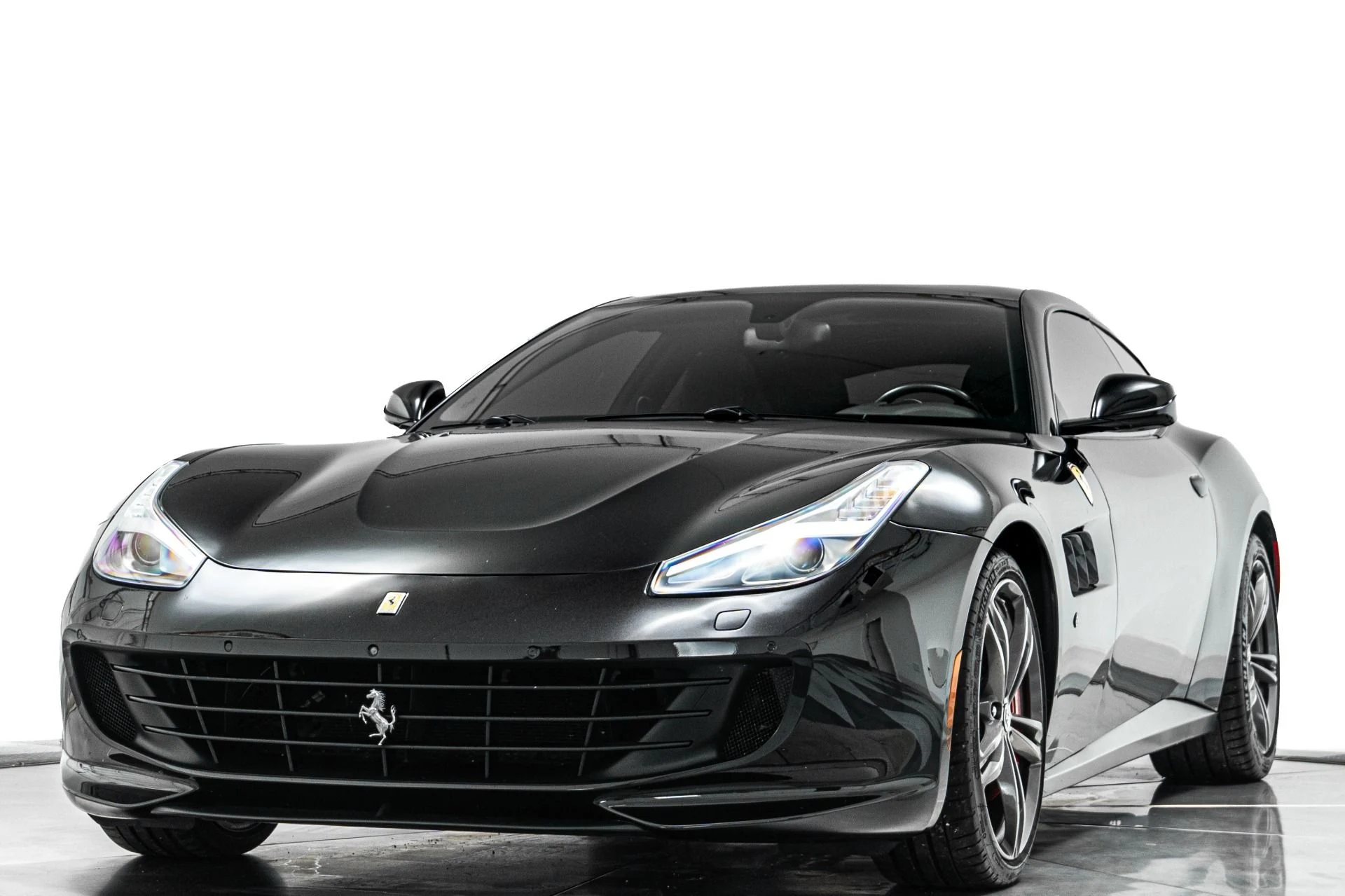 mph004_2045490909_Used_2019_Ferrari_GTC_4_Lusso_1790632614_968d9005b2