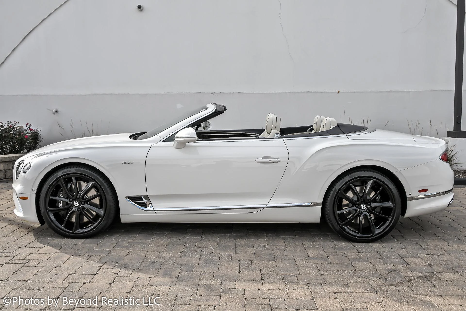 mph004_2045746313_Used_2024_Bentley_Continental_GT_Azure_Convertible_1761810963_2b494367cd