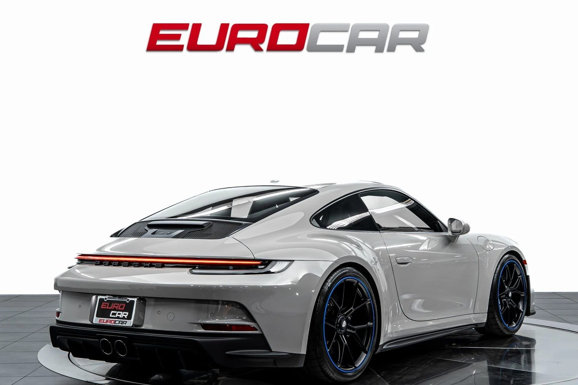 mph004_2046701567_image_5_45f4efe18f