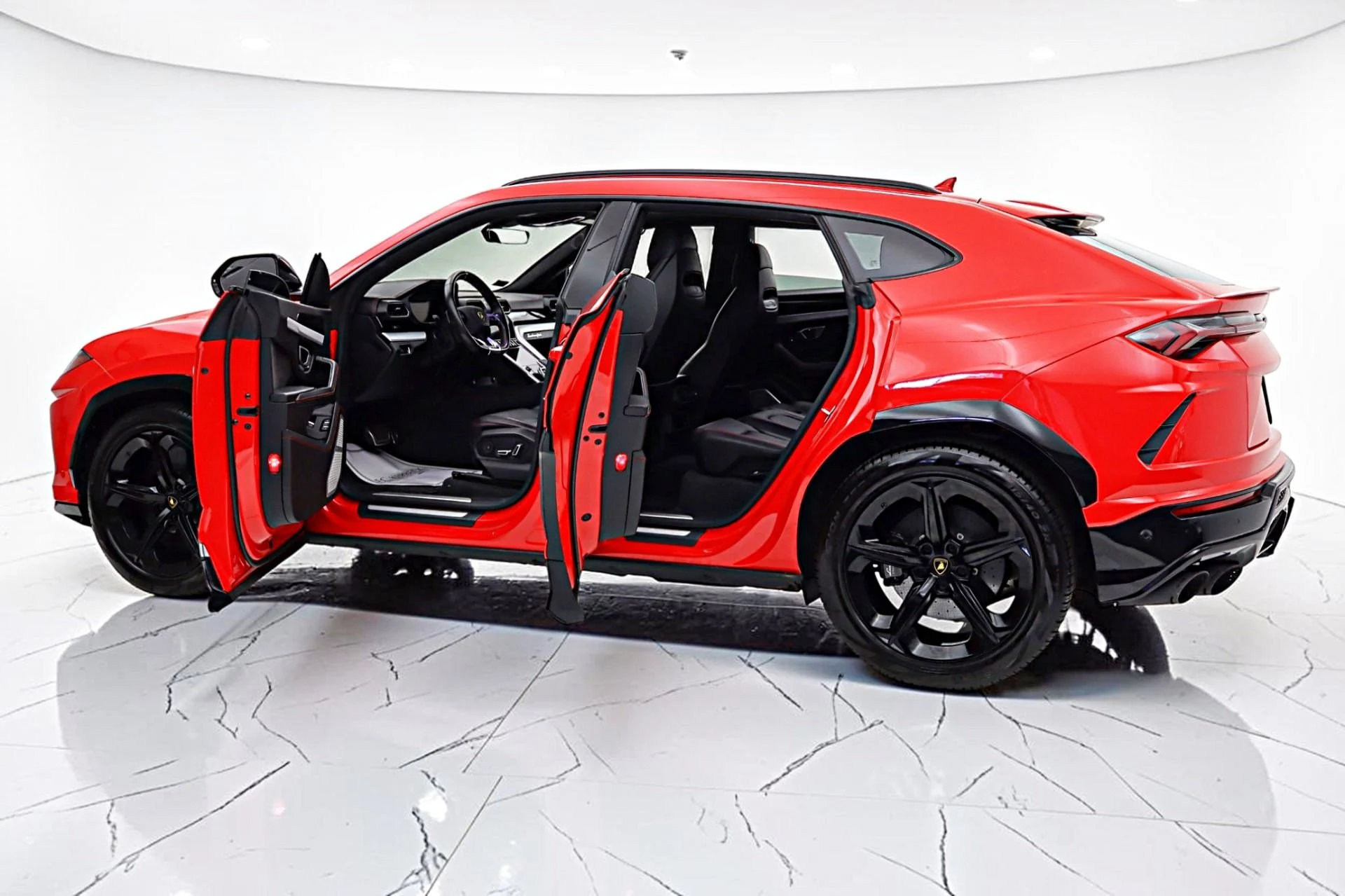 mph004_2048336386_Used_2020_Lamborghini_Urus_5d93621343