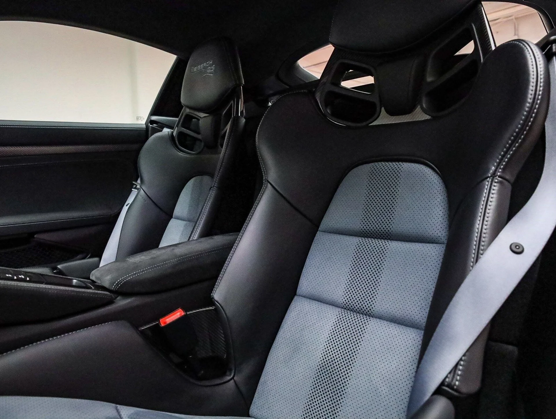 mph004_2049346671_a42a19bab262704ba873fcf22ae3990fx_b5447885e2