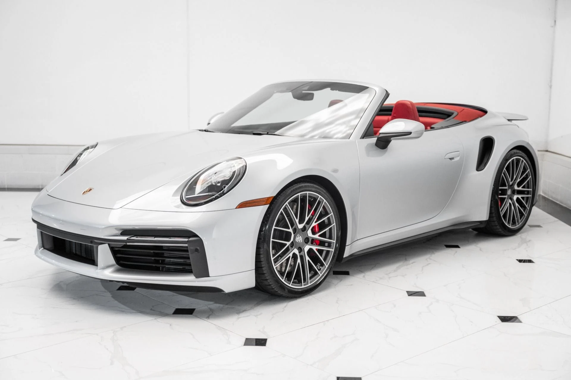 mph004_2075153942_Used_2022_Porsche_911_Turbo_1757171917_47871a0848
