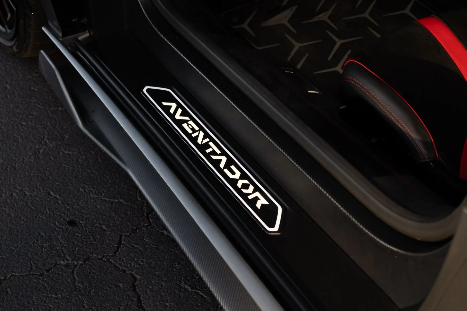 mph004_2075847509_Used_2019_Lamborghini_Aventador_LP_770_4_SVJ_1761096510_d833fdae0a