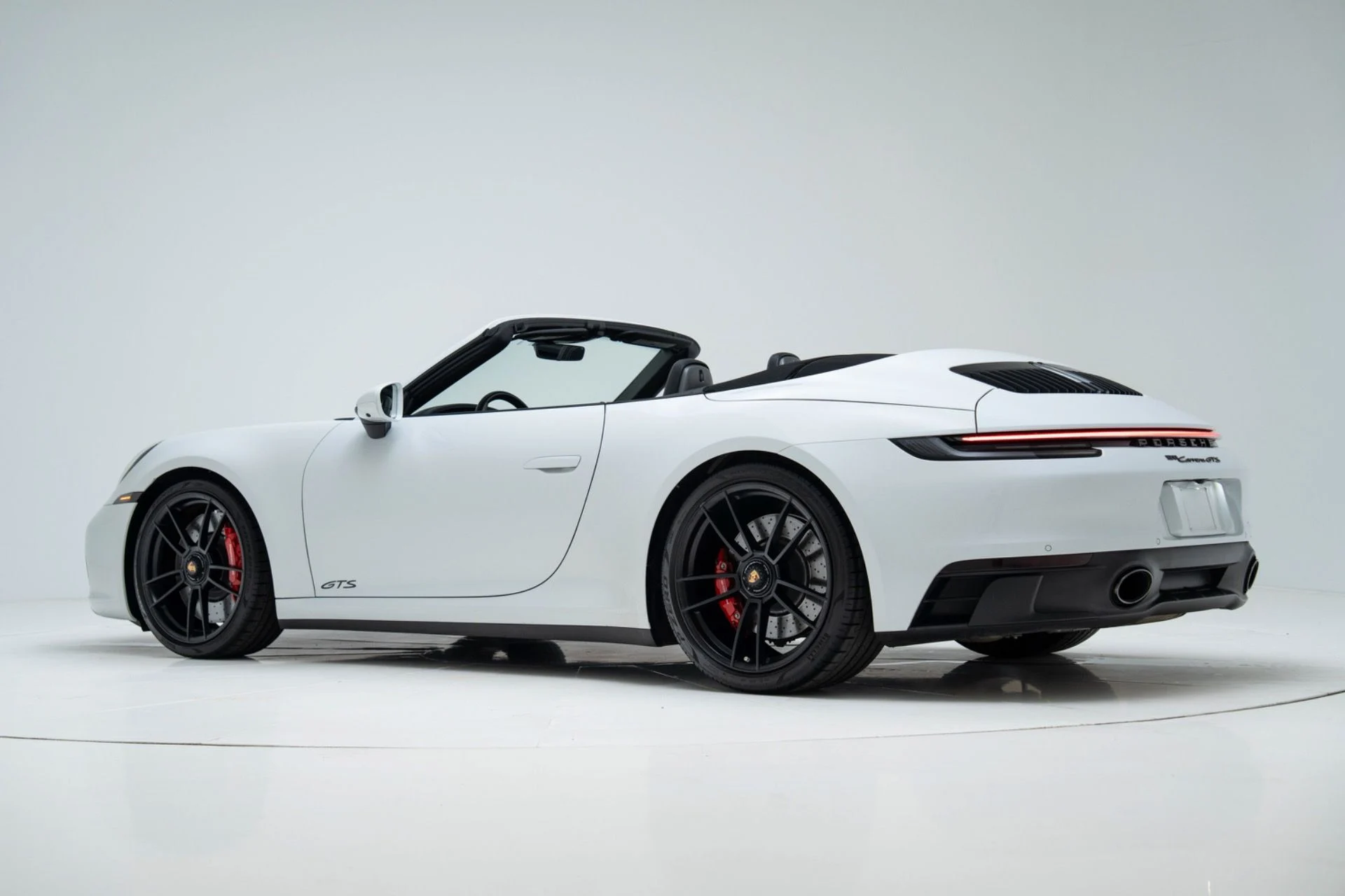 mph004_2076394895_Used_2022_Porsche_911_Carrera_GTS_1784566818_d6c6958e3d