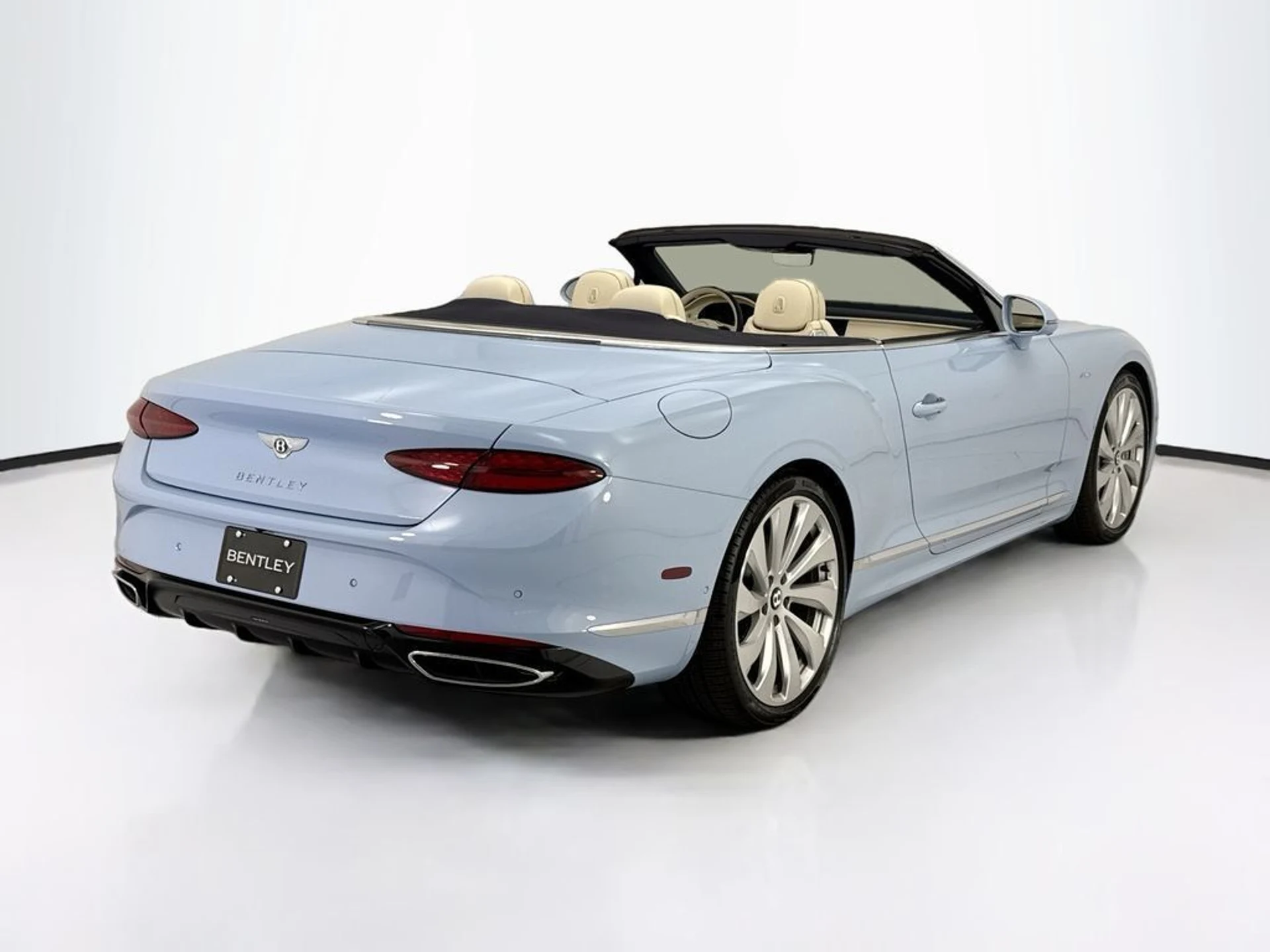 mph004_208172866_new_2026_bentley_continental_gtc_8119_23033468_5_1024_41aac7b9f4