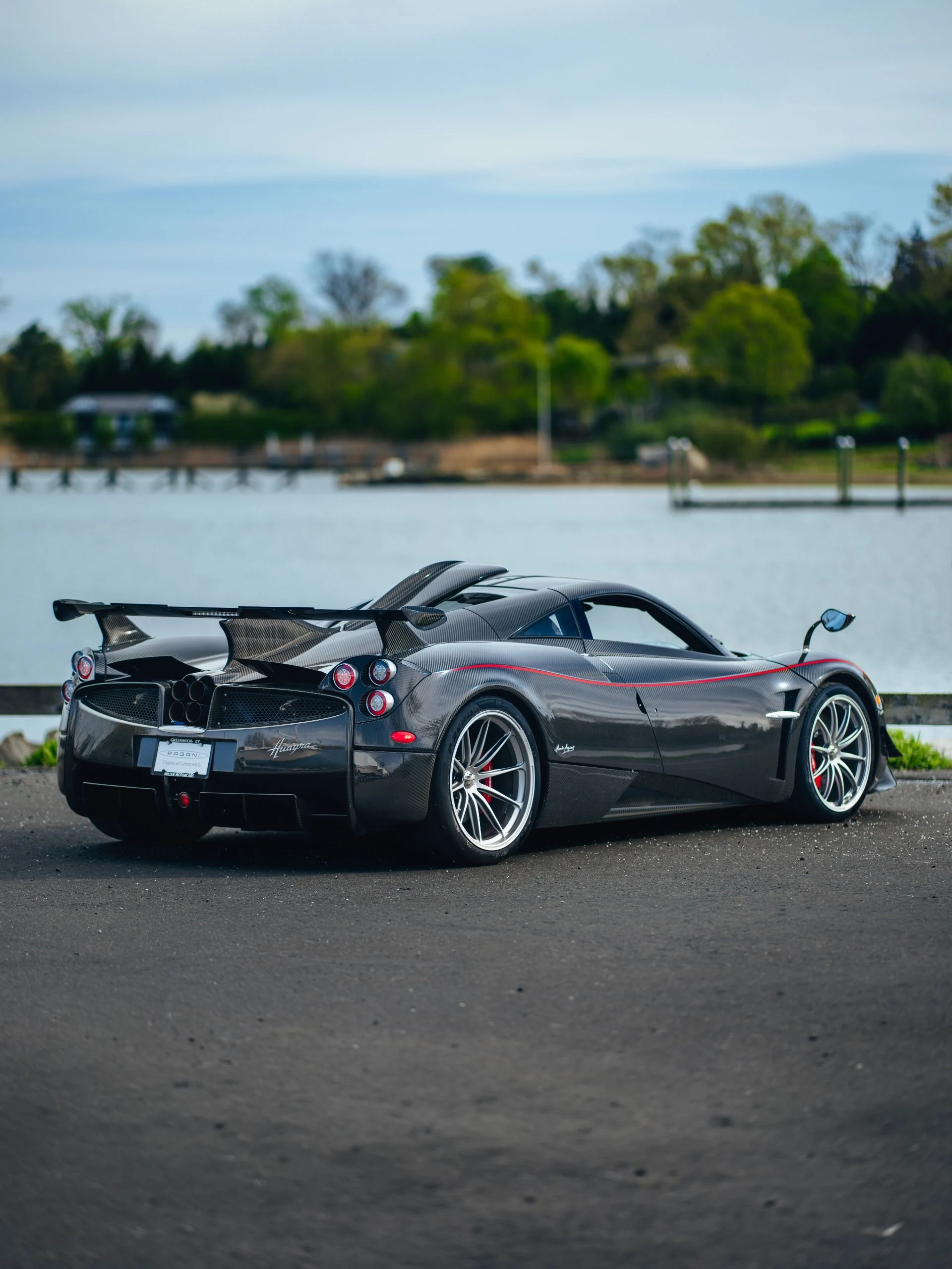 mph004_2089087007_Used_2014_Pagani_Huayra_Coupe_1778355698_eff74cdb52