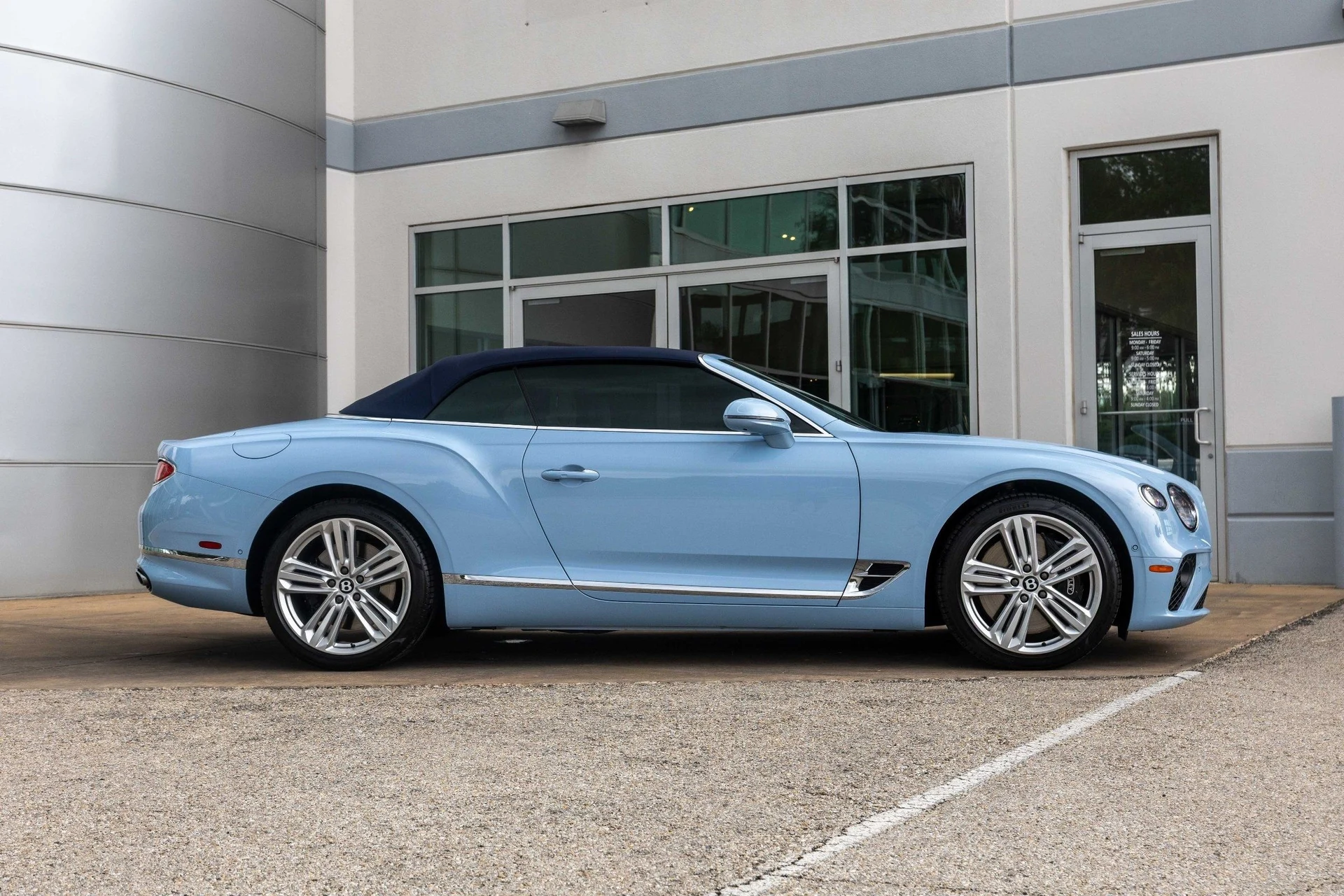 mph004_2095500102_Hi_Tech_Luxury_Imports_LLC_SCBDG_4_ZG_1_PC_008673_image_4_715ddfde80