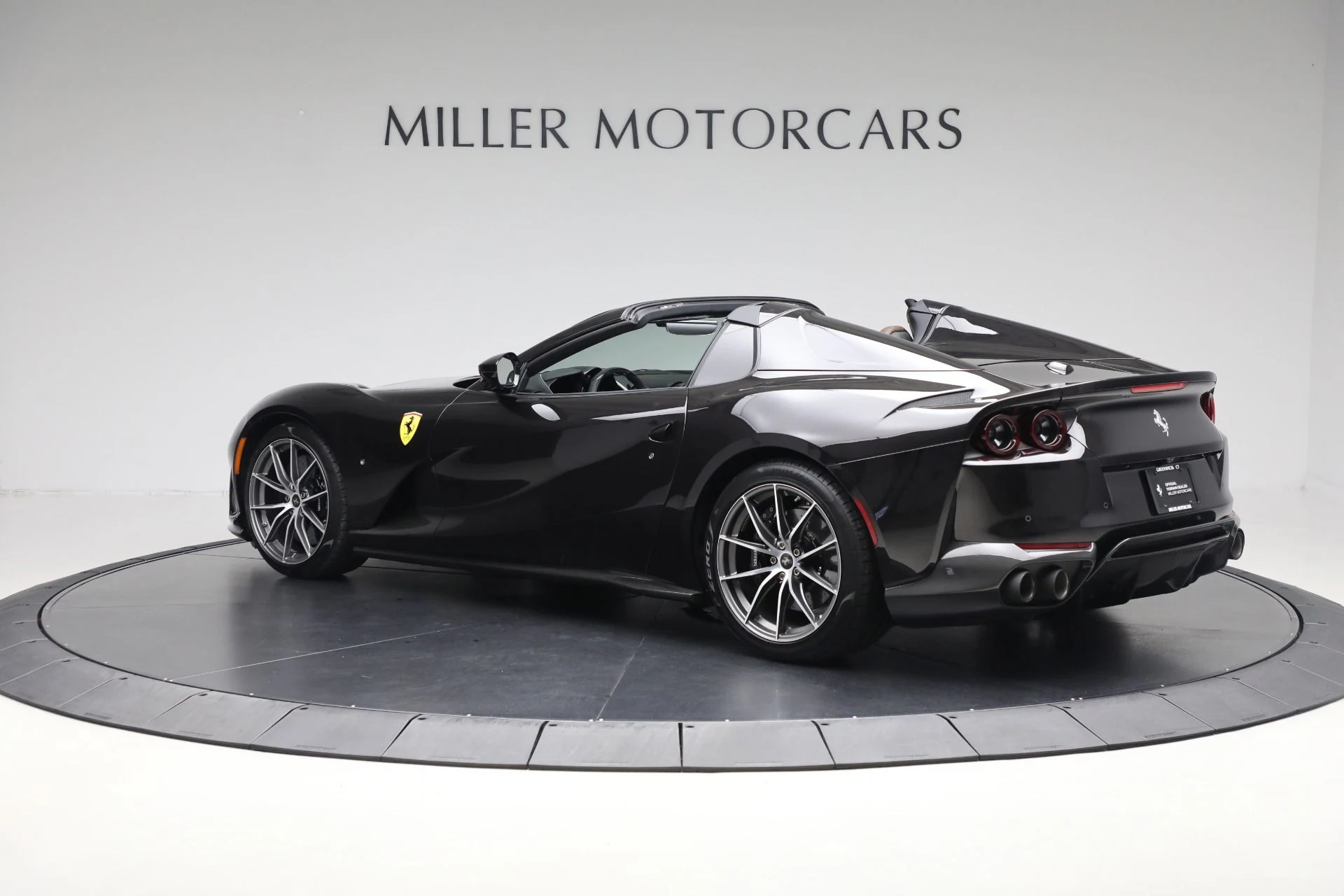 mph004_2098866601_Used_2023_Ferrari_812_GTS_ffae6638fb