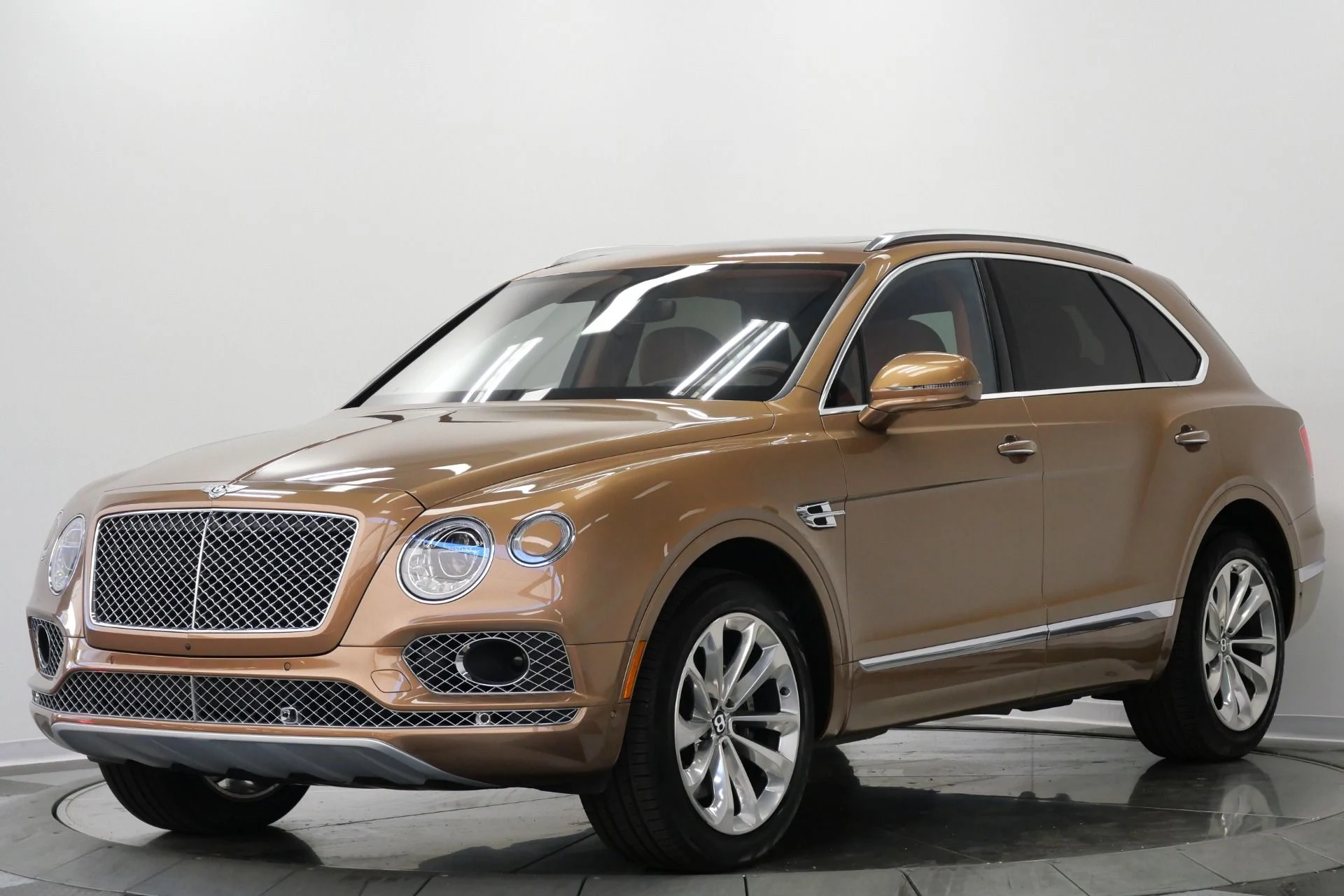 mph004_2099398641_Used_2017_Bentley_Bentayga_W12_Four_Seat_Comfort_Specification_with_Rear_Console_1776956660_adafef8862