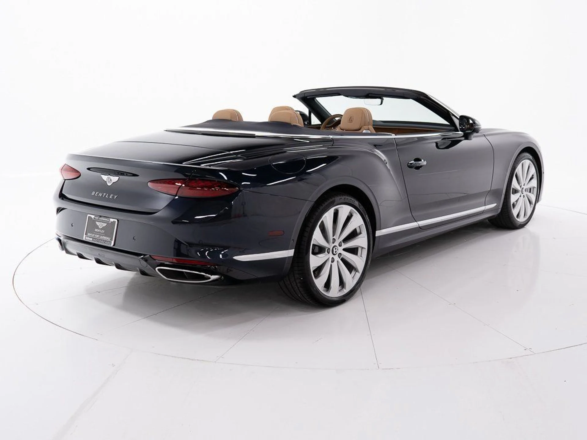 mph004_2100947846_9a7fcba189311697bbeb6411604bff67_e06cbde112