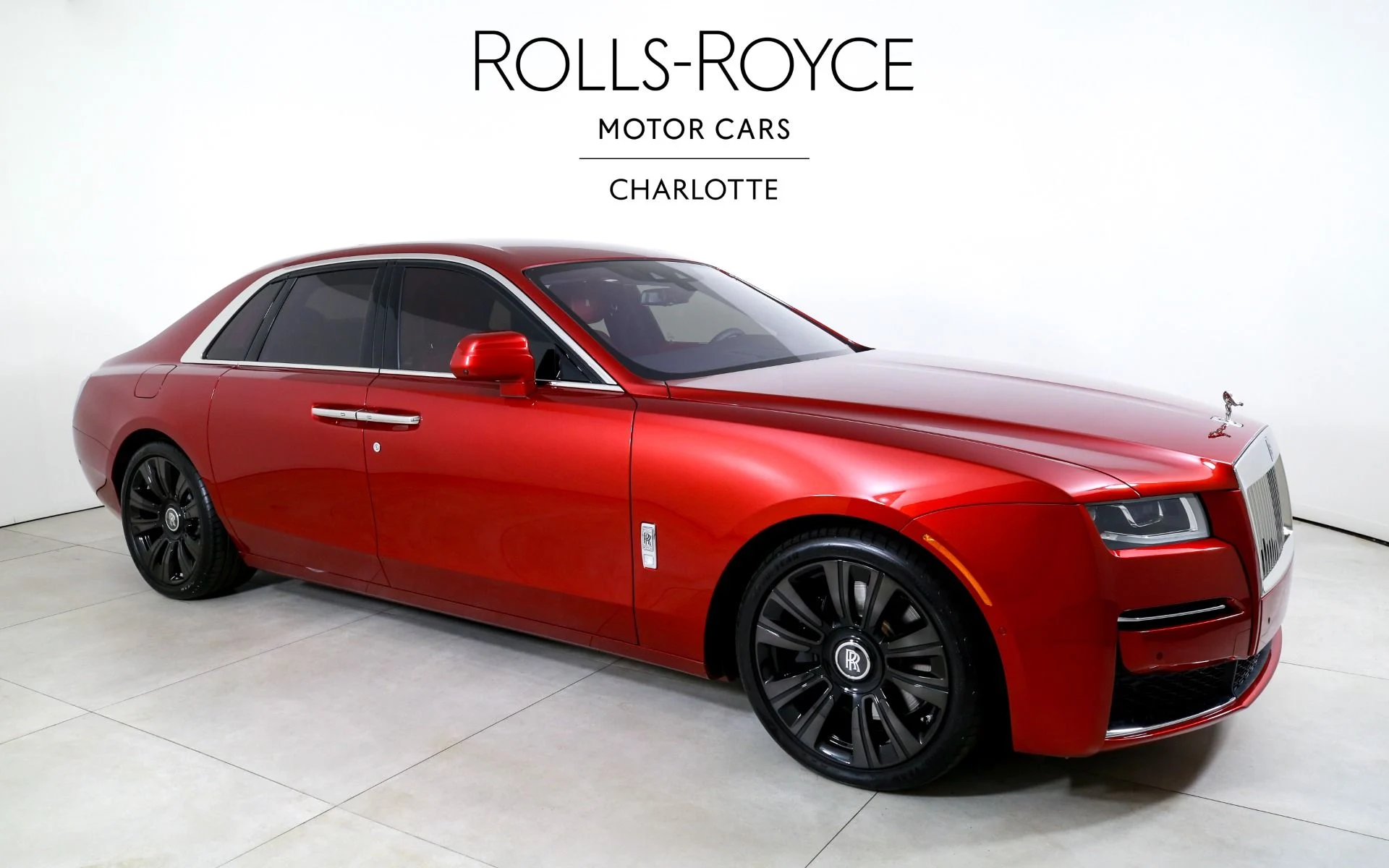 mph004_2101278439_Used_2024_Rolls_Royce_Ghost_1751554468_cdf8b04667