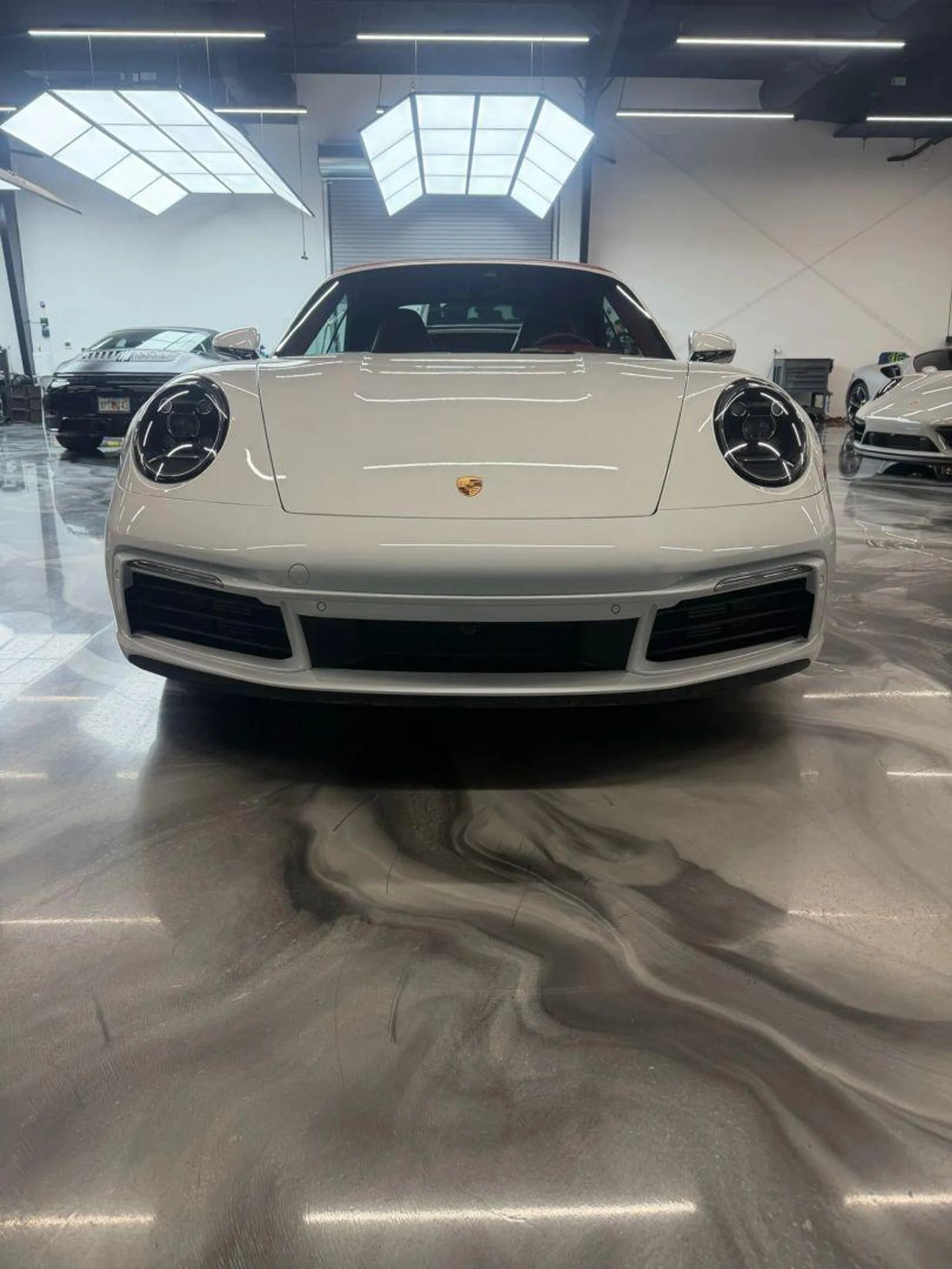 mph004_2107860316_Used_2022_Porsche_911_Carrera_Cabriolet_2_D_1786495181_0117d537ac