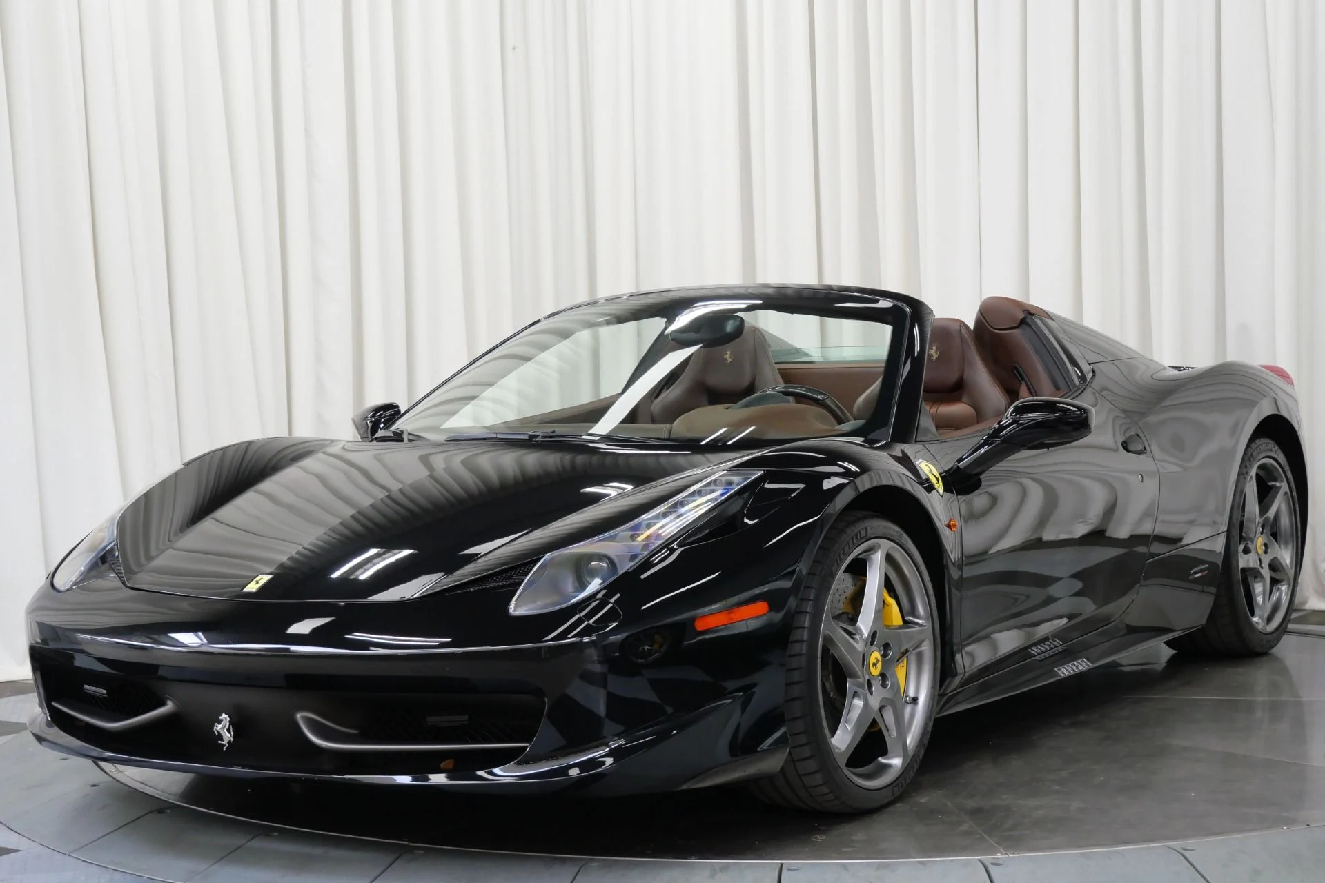mph004_2109939810_Used_2013_Ferrari_458_Spider_1758308193_86ca0c953a