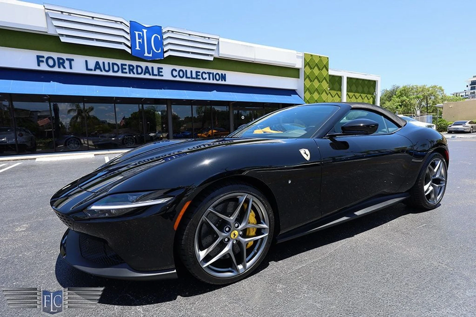 mph004_2116867586_used_2025_ferrari_roma_spider_convertible_6305_22870557_5_1024_657c50399e
