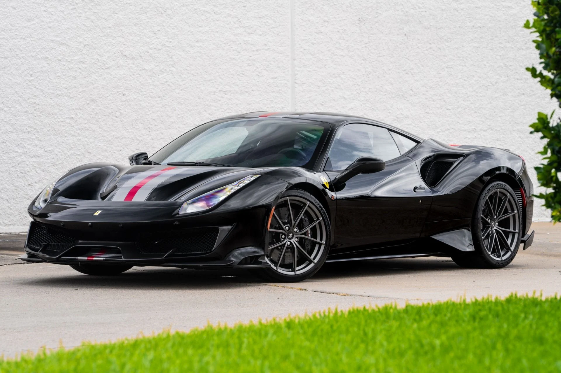 mph004_2118326044_Used_2020_Ferrari_488_Pista_1755714796_a47e2a8cff
