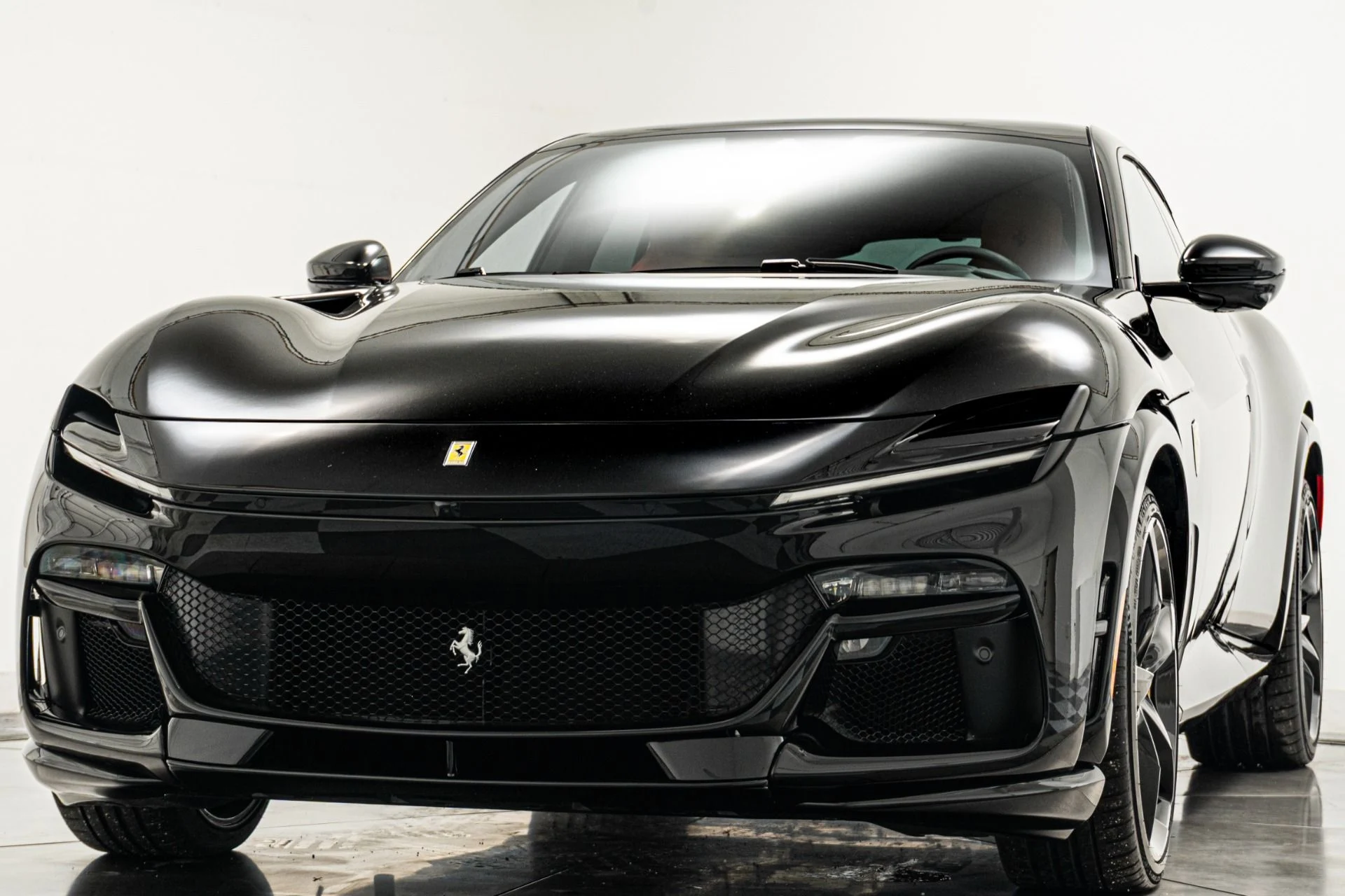 mph004_2120614841_Used_2025_Ferrari_Purosangue_Only_934_Miles_Rosso_Ferrari_Interior_Heated_and_Ventilated_Seats_715_HP_1764626044_98c807db72