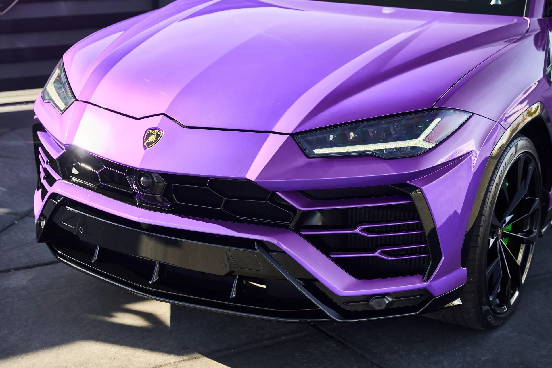 mph004_2122723327_Used_2021_Lamborghini_Urus_1772650605_85010424f0