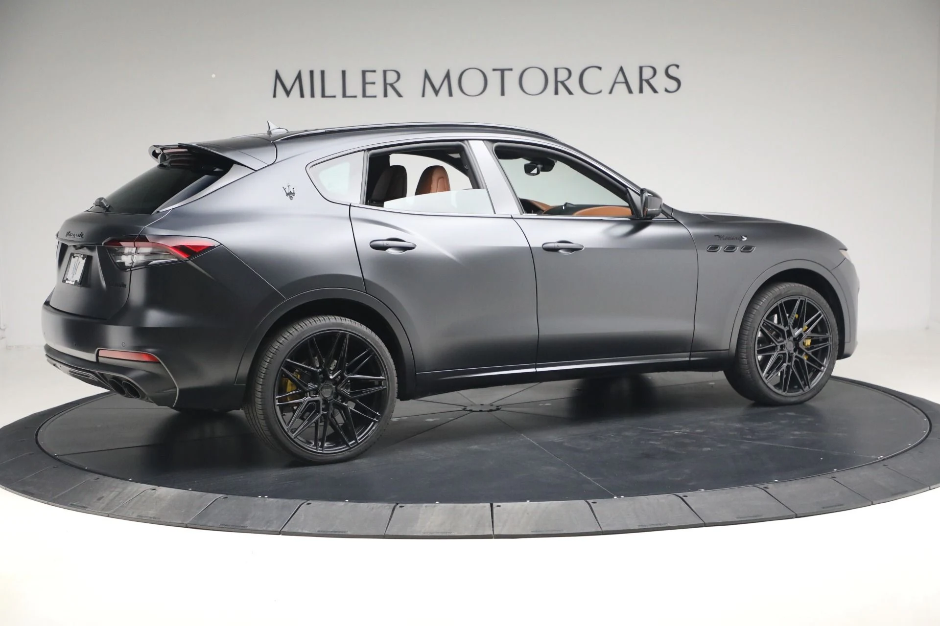 mph004_2123640780_Used_2022_Maserati_Levante_Modena_S_1767210397_5605eec2aa