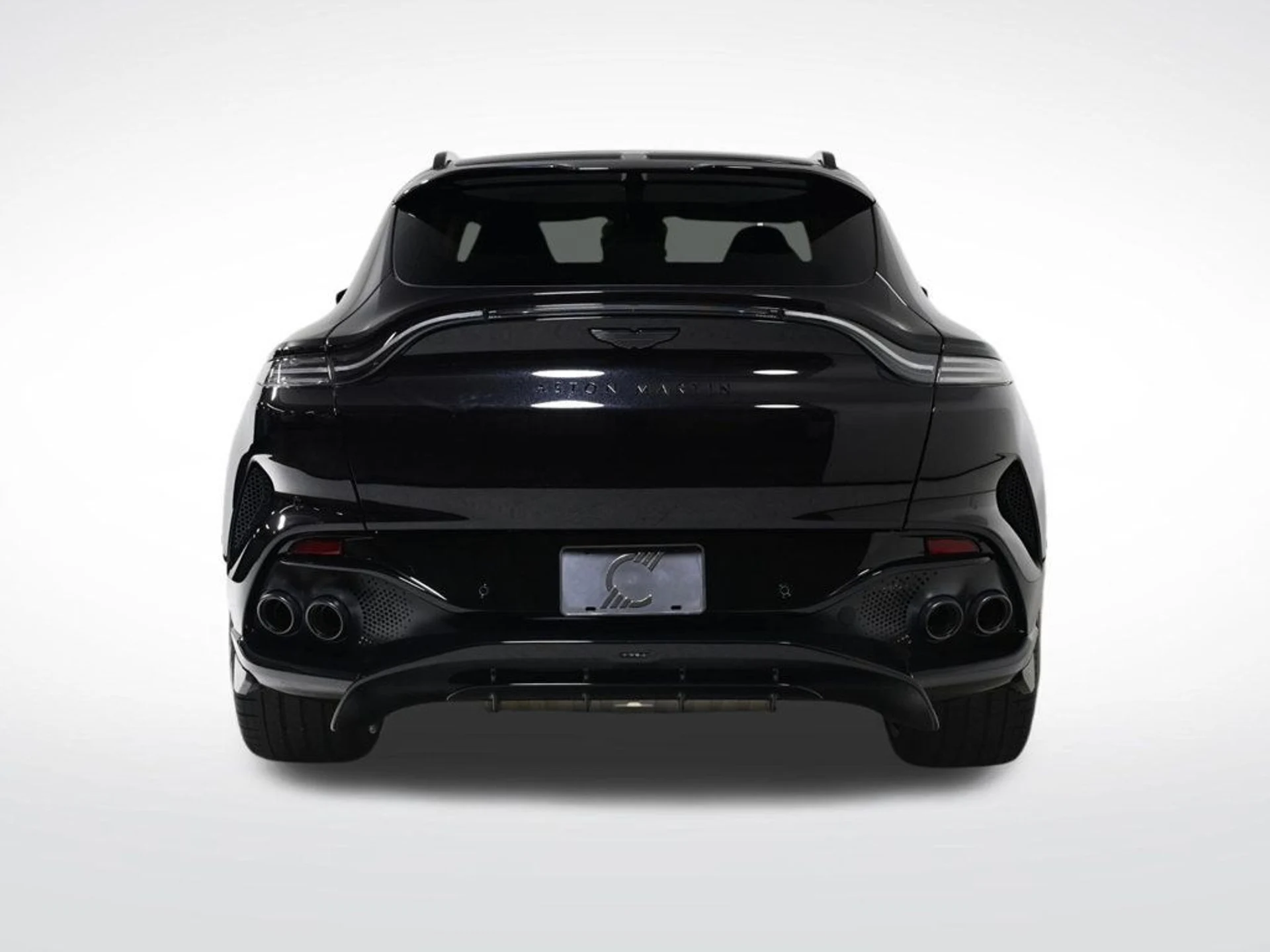 mph004_2127402157_new_2026_aston_martin_dbx_707awd_11350_22965881_4_1024_4c2034ee39