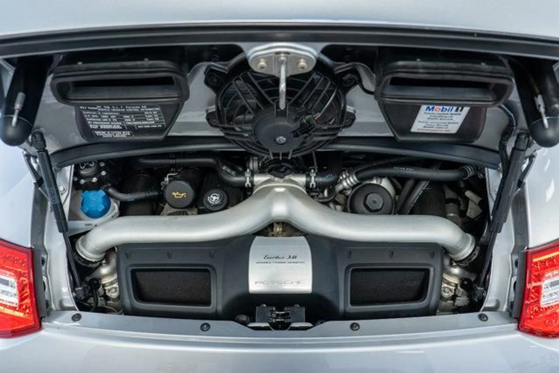 mph004_2128651129_em_l_Q8w9nm_Ucc_S1_Dc5_NBN_3u8si_U_dd2fb0ad2b