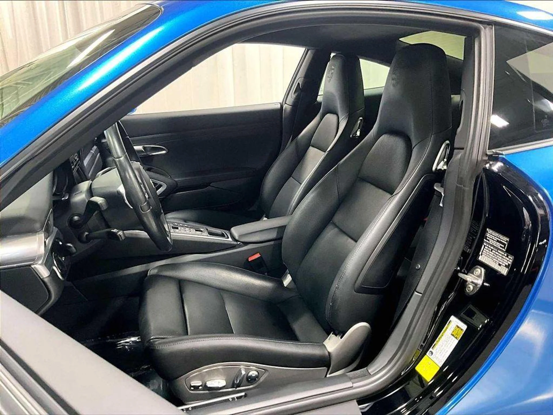 mph004_2135008453_RO_76_B_Qz1i_Cf2itzu_YW_0m_OPI_Pr_Mc_faf713006a