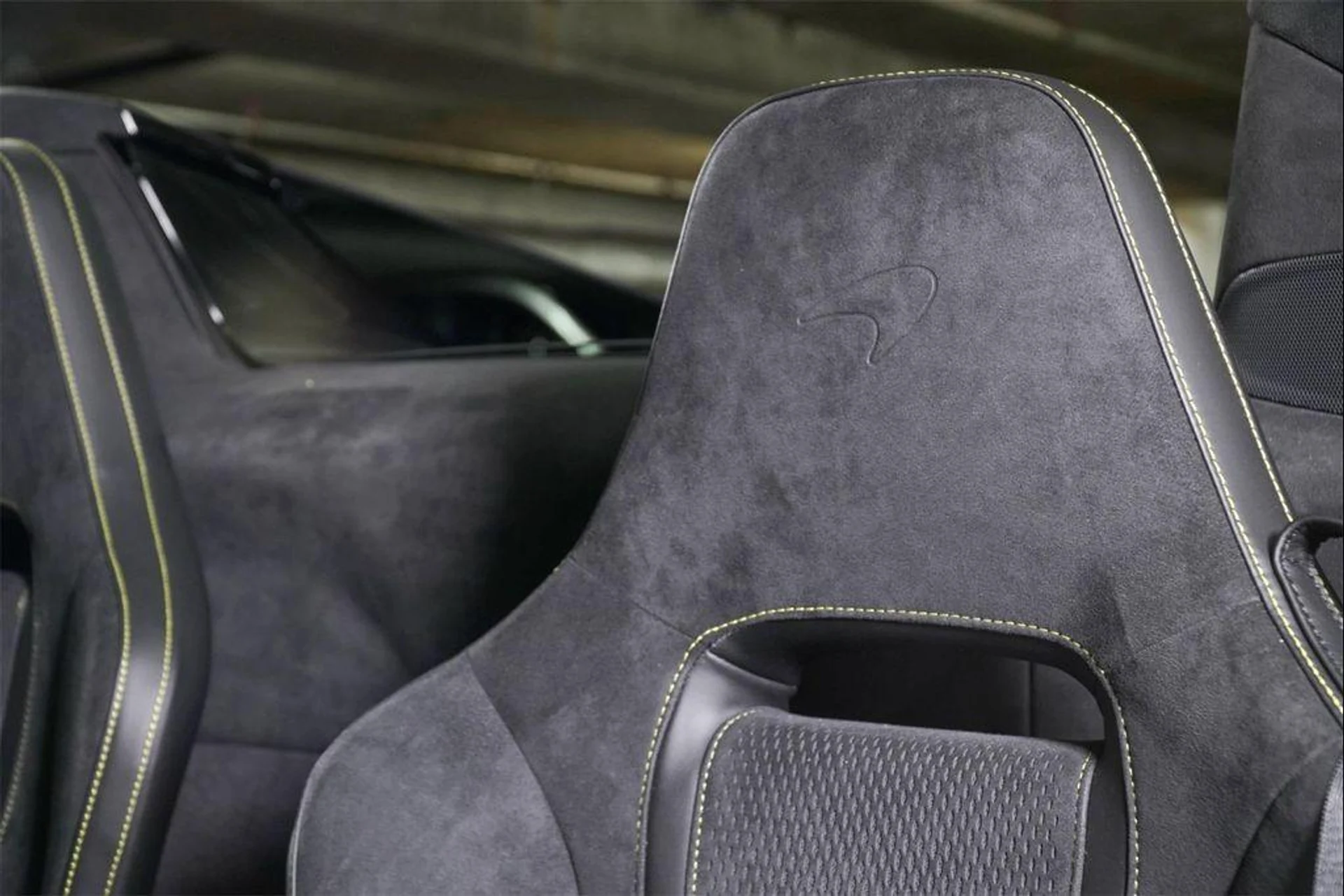 mph004_2135957620_3_CHBL_1p_n3_A48_E_Uh_IXP_Eq_Bw109_A_06bd27b455