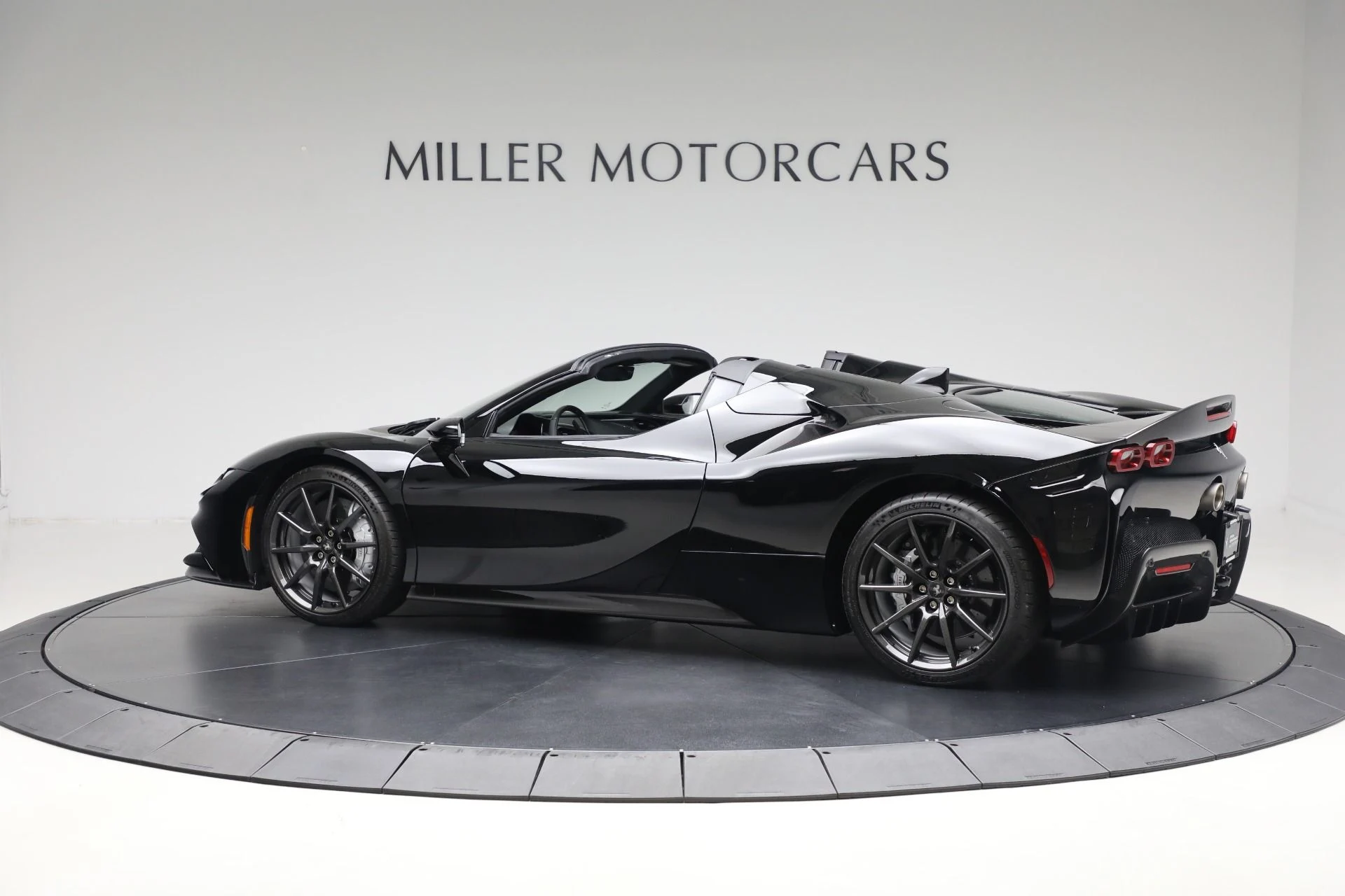 mph004_2141750600_Used_2023_Ferrari_SF_90_Spider_294d4ce68d