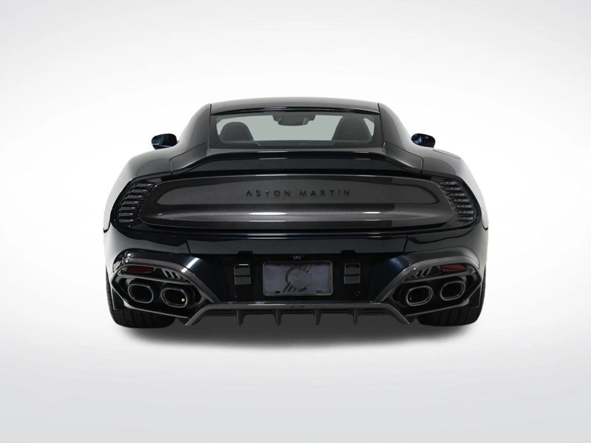 mph004_2156007149_new_2025_aston_martin_vanquish_coupe_11350_22854857_4_1024_0c274fb8e1