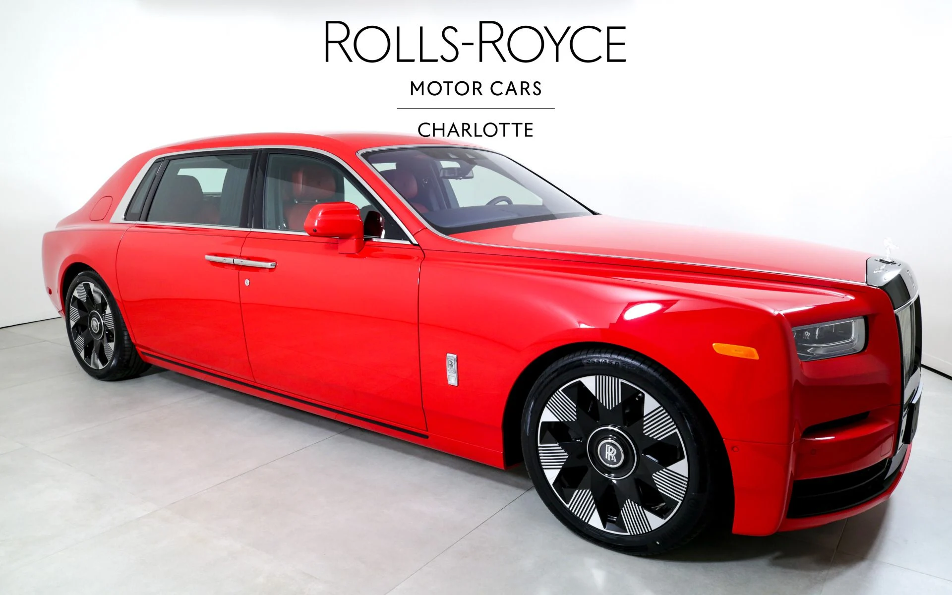 mph004_2159897846_Used_2024_Rolls_Royce_Phantom_EWB_1745331546_eca437a72e