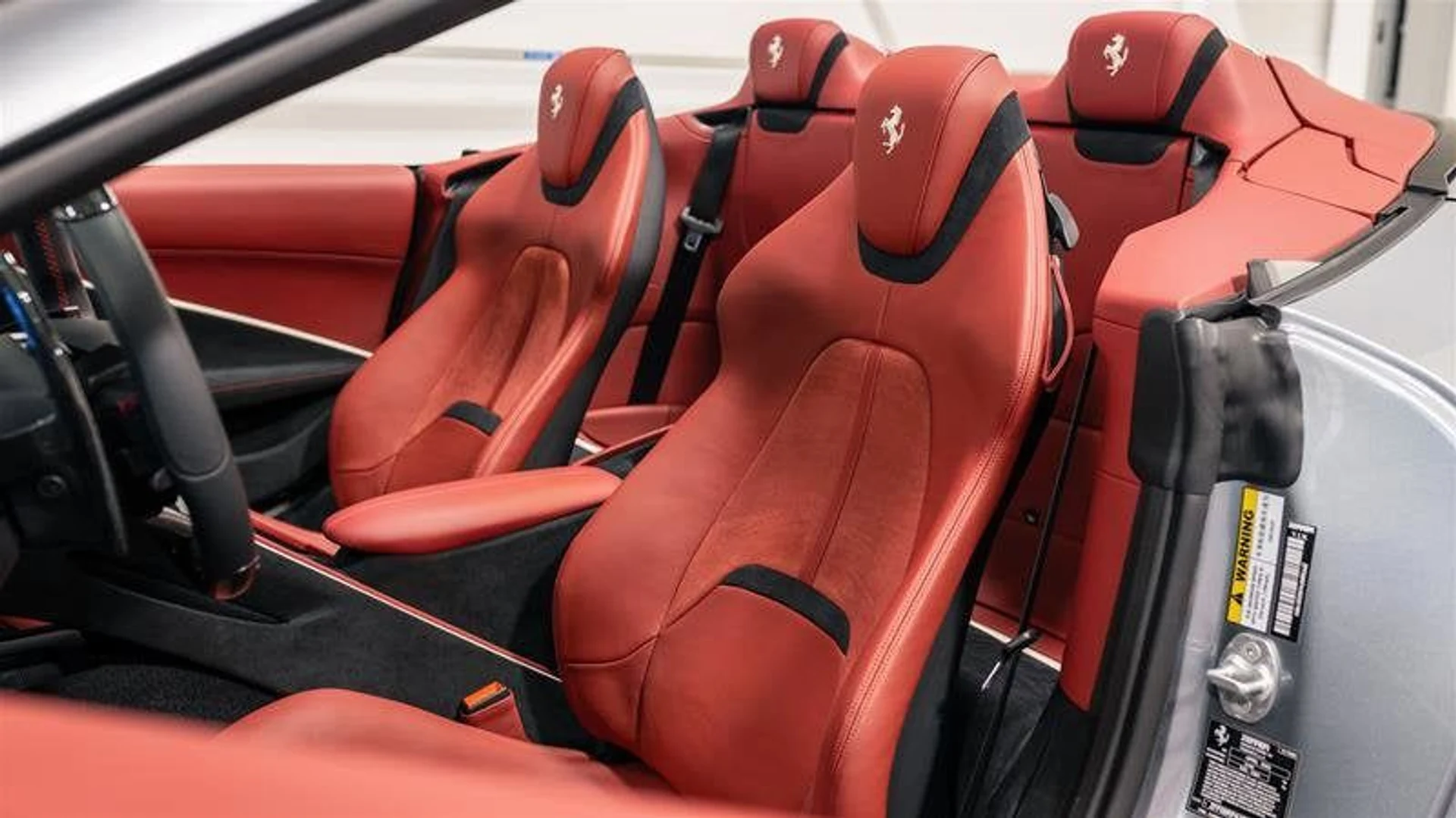 mph004_2160274929_0e41c90384f94a50a6db298560b5a735_9260ae40da