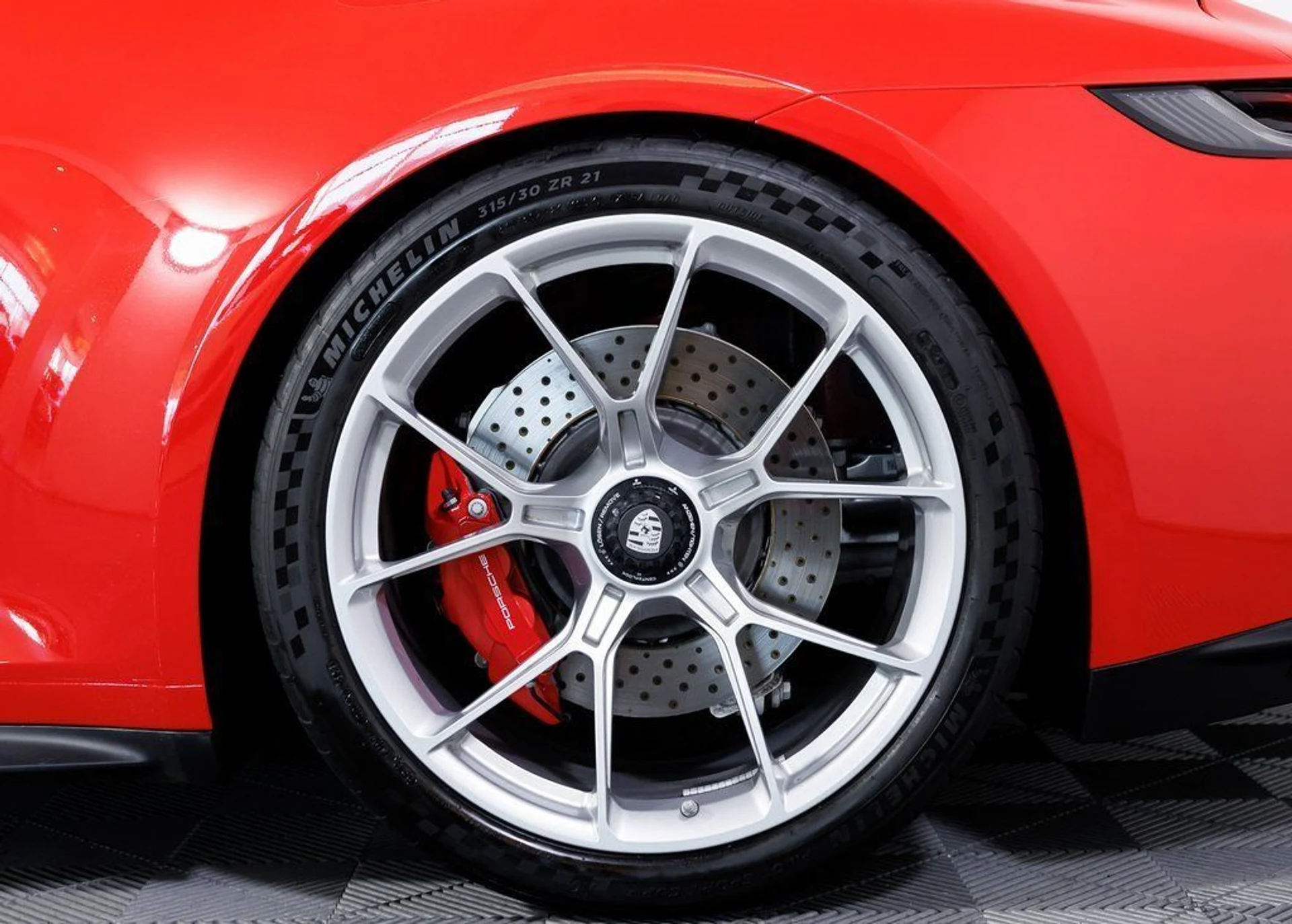 mph004_2167108600_01da55951205d8c78038a48156a33bd7_9d0c834ca9