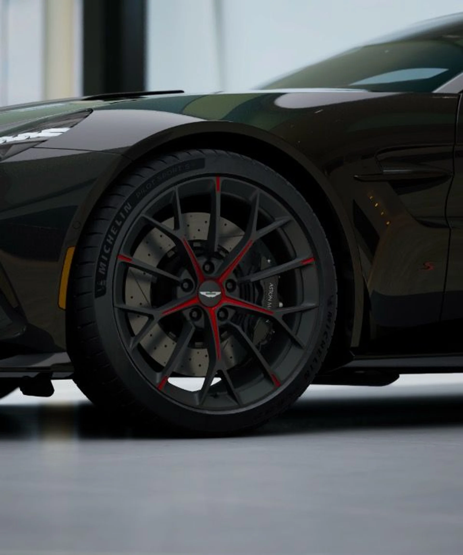 mph004_2170893783_New_2026_Aston_Martin_Vantage_S_1790019345_22f053b0de