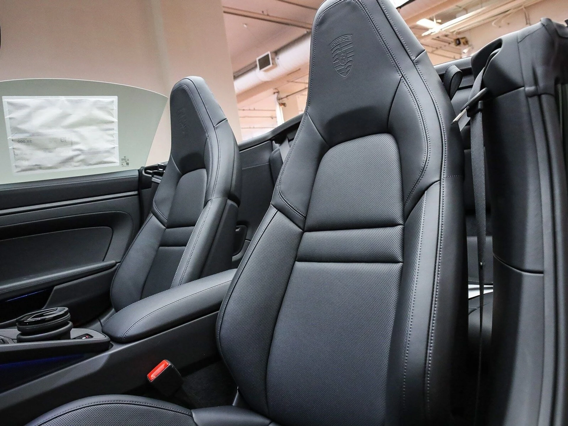 mph004_2195400282_aa9d25d544268846f72afb5c61811c98x_0222312644