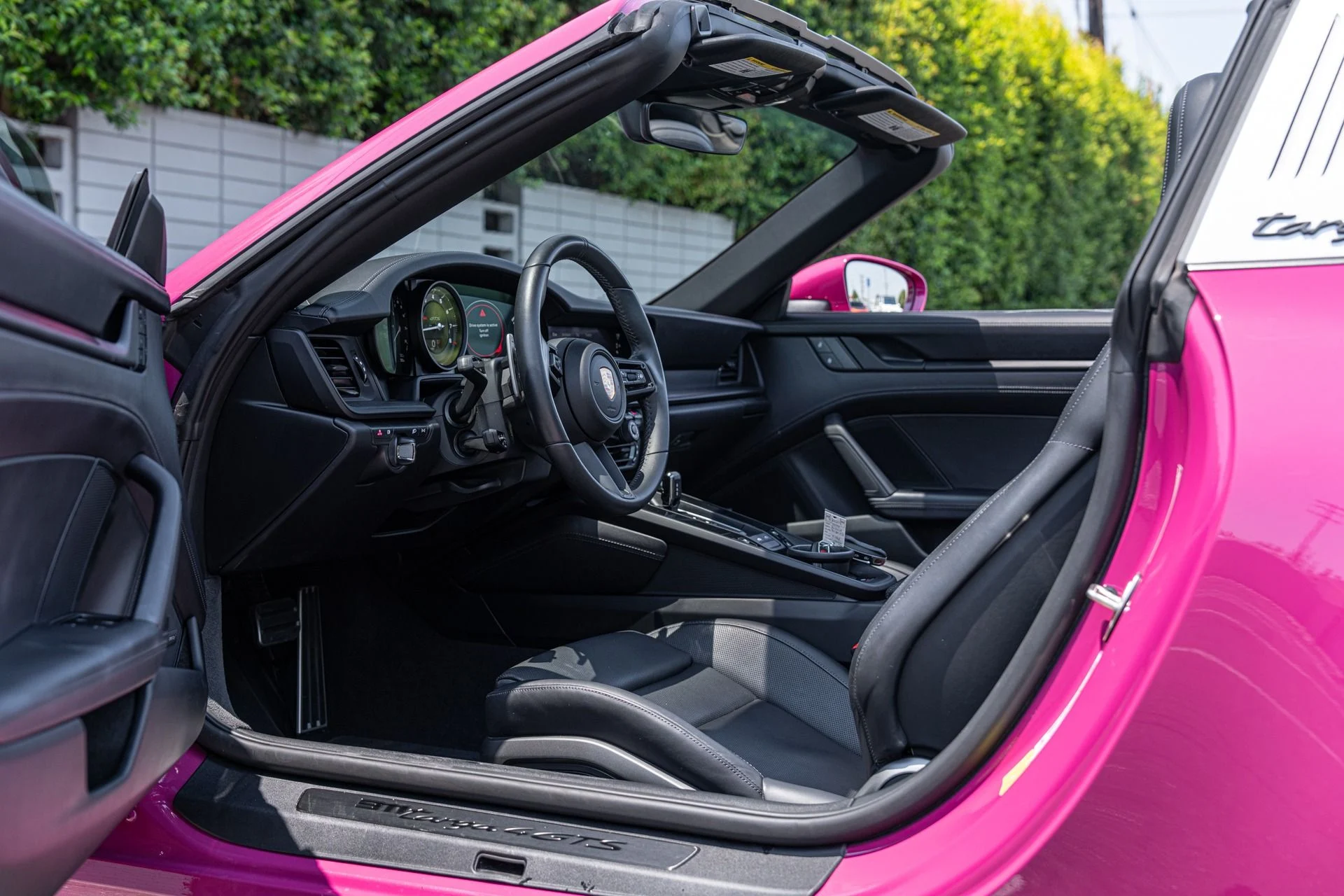 mph004_2198912437_Used_2024_Porsche_911_Targa_4_GTS_1752606779_58dfcd8355