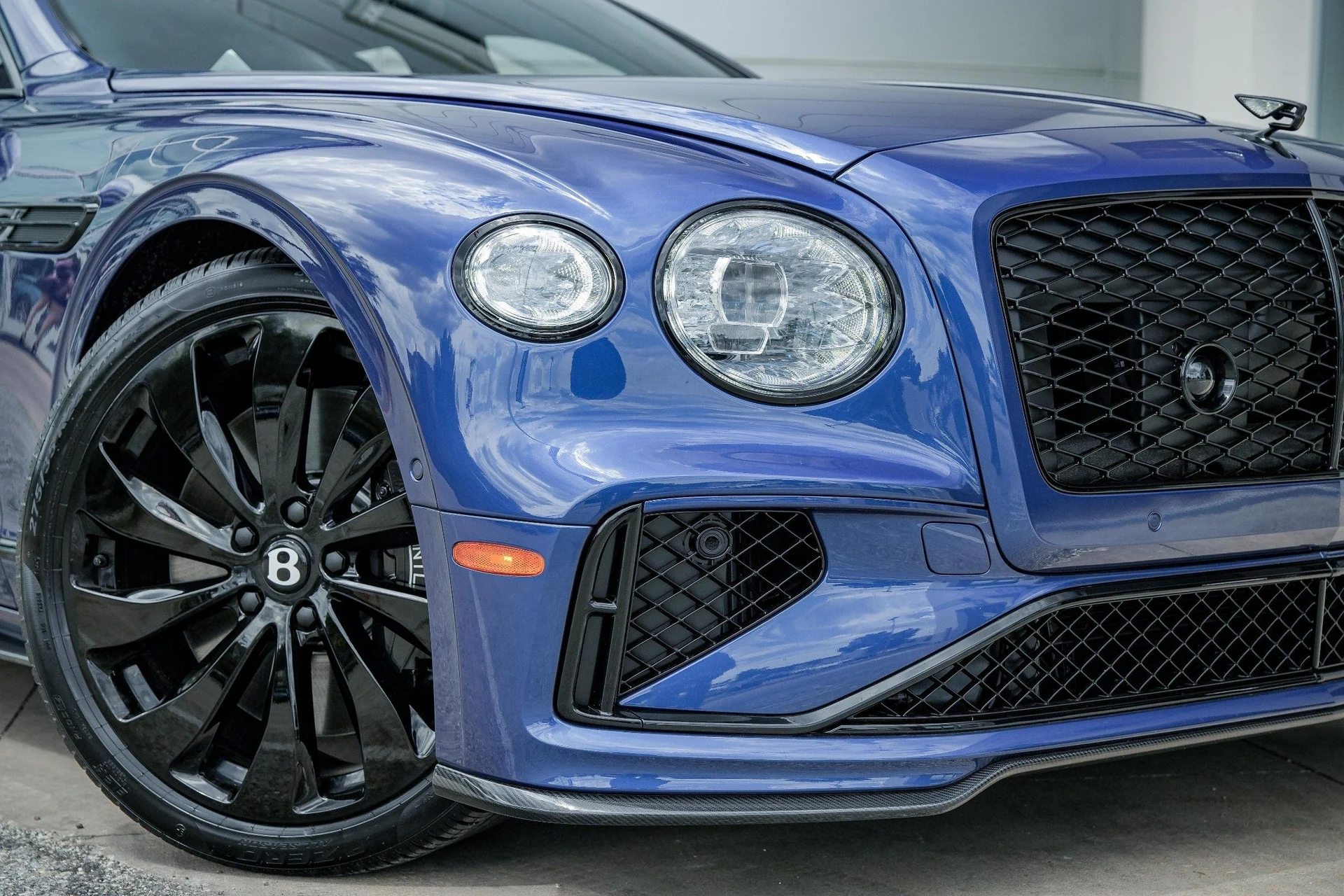 mph004_2209508066_Hi_Tech_Luxury_Imports_LLC_SCBBP_6_ZG_0_SC_023385_image_4_d45b2737f4