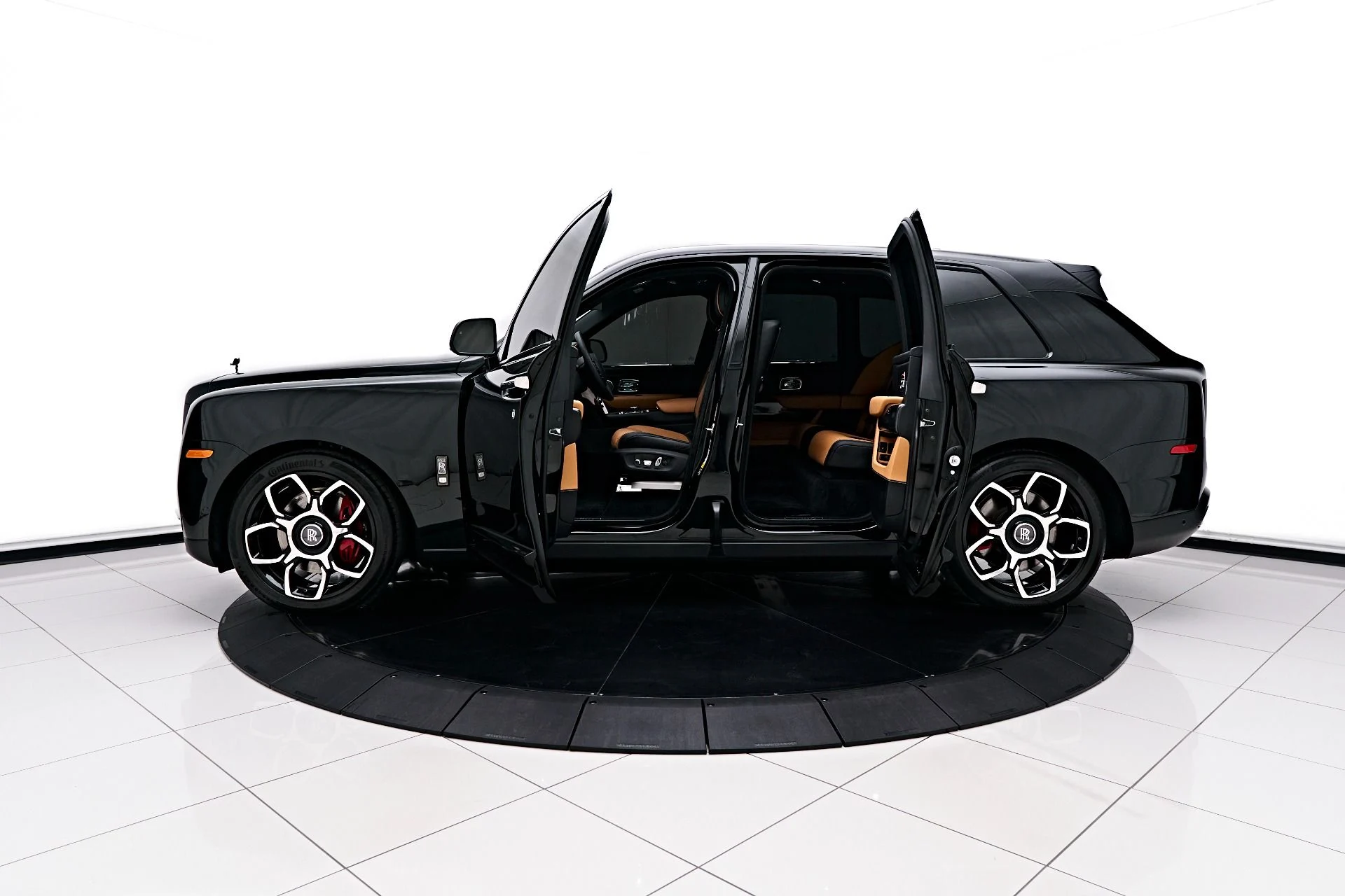mph004_2216354871_Used_2022_Rolls_Royce_Cullinan_Base_1679686724_96bcf65096