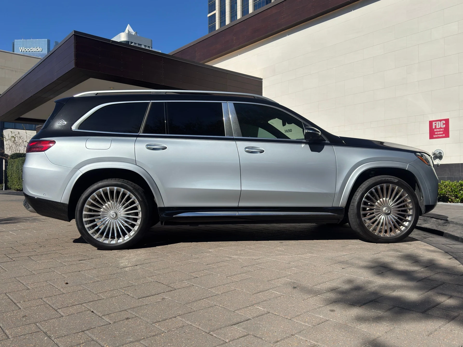 mph004_2217581354_image_5_5c995020ca