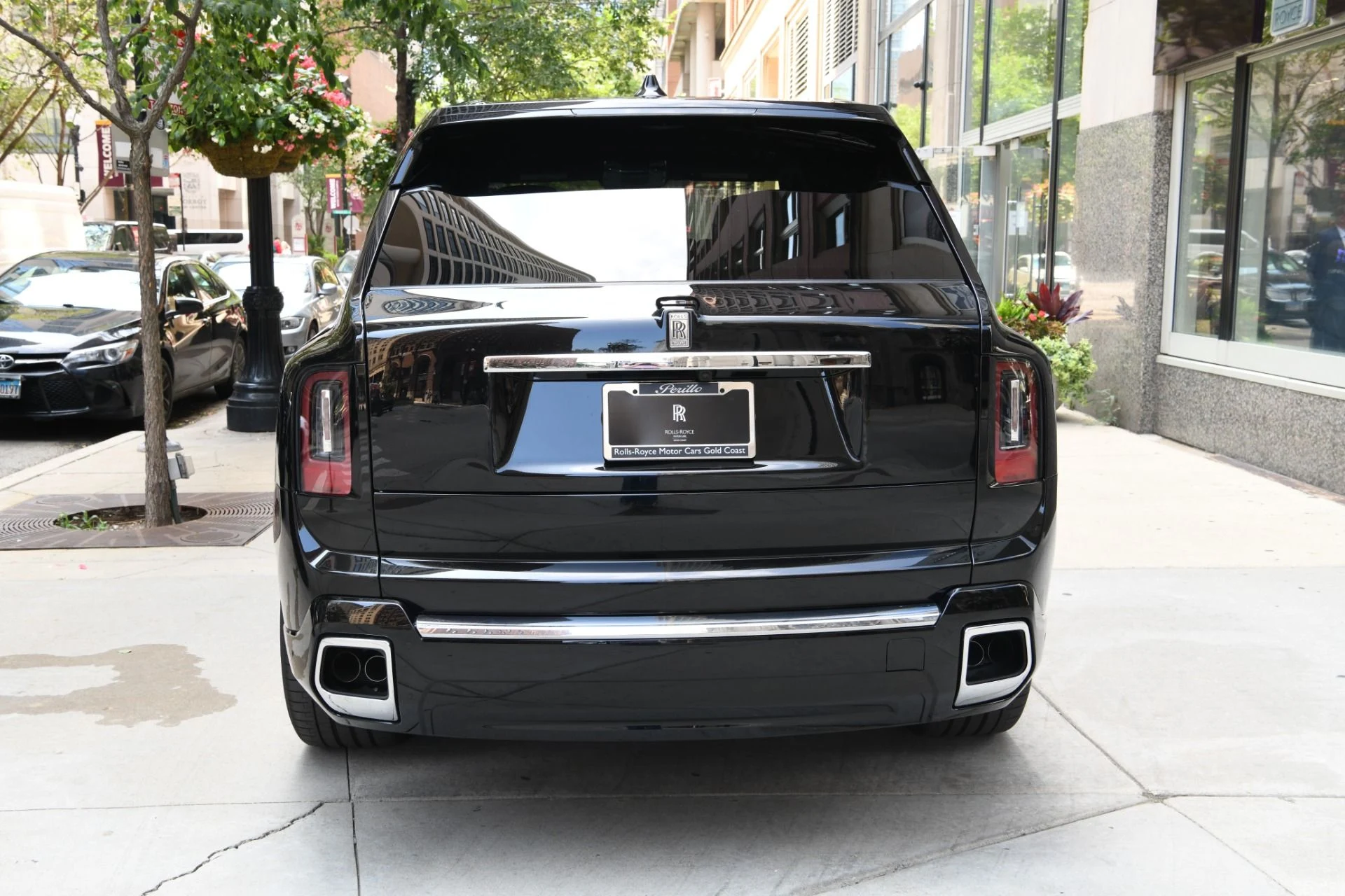 mph004_2221936821_11911_p6_l_210398771c