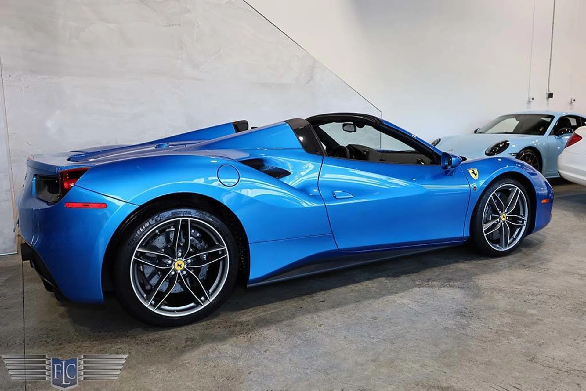 mph004_2222298752_used_2018_ferrari_488_spider_convertible_9689_23001785_5_1024_c47316518f